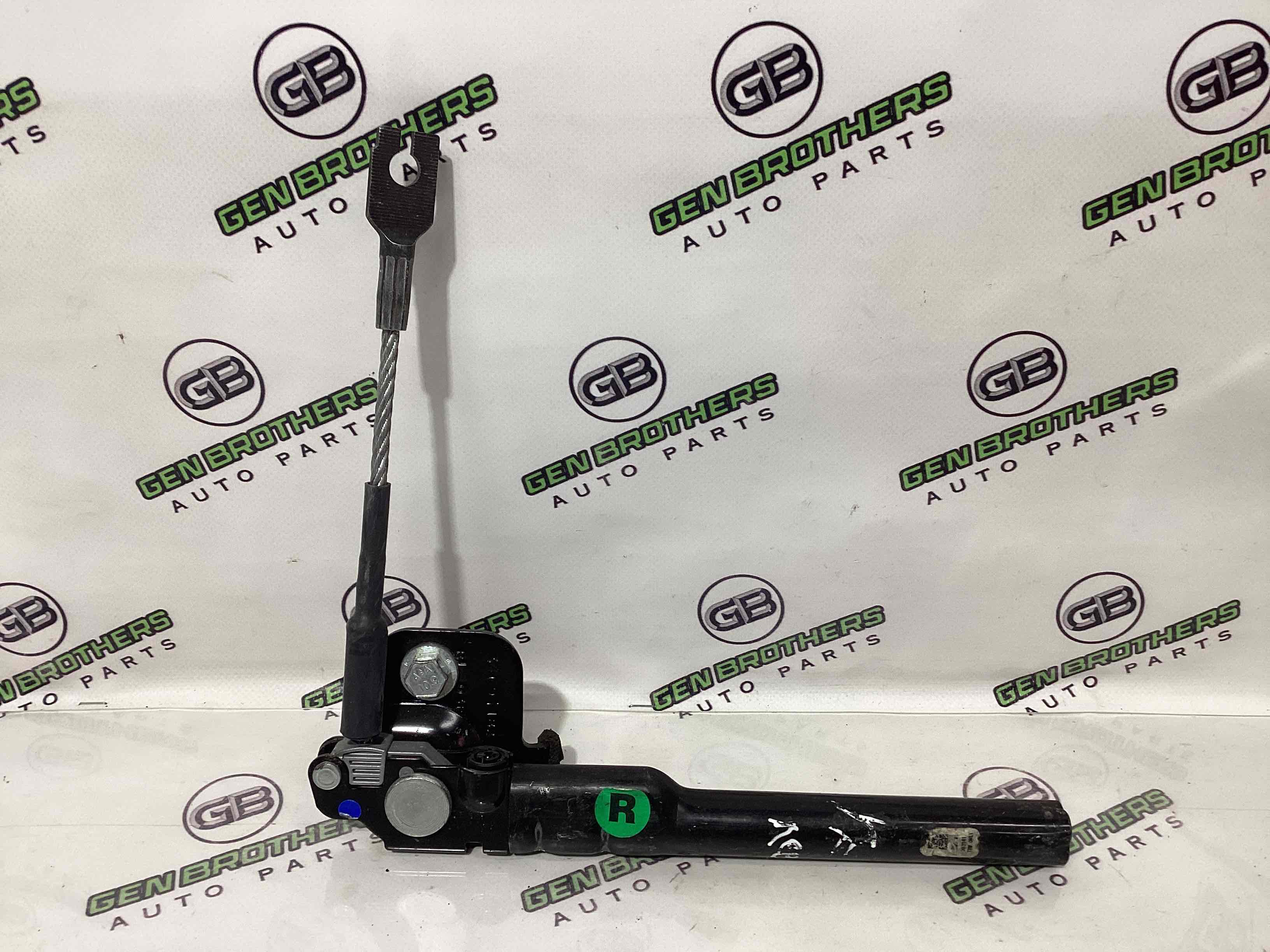 Піропатрон ременя безпеки