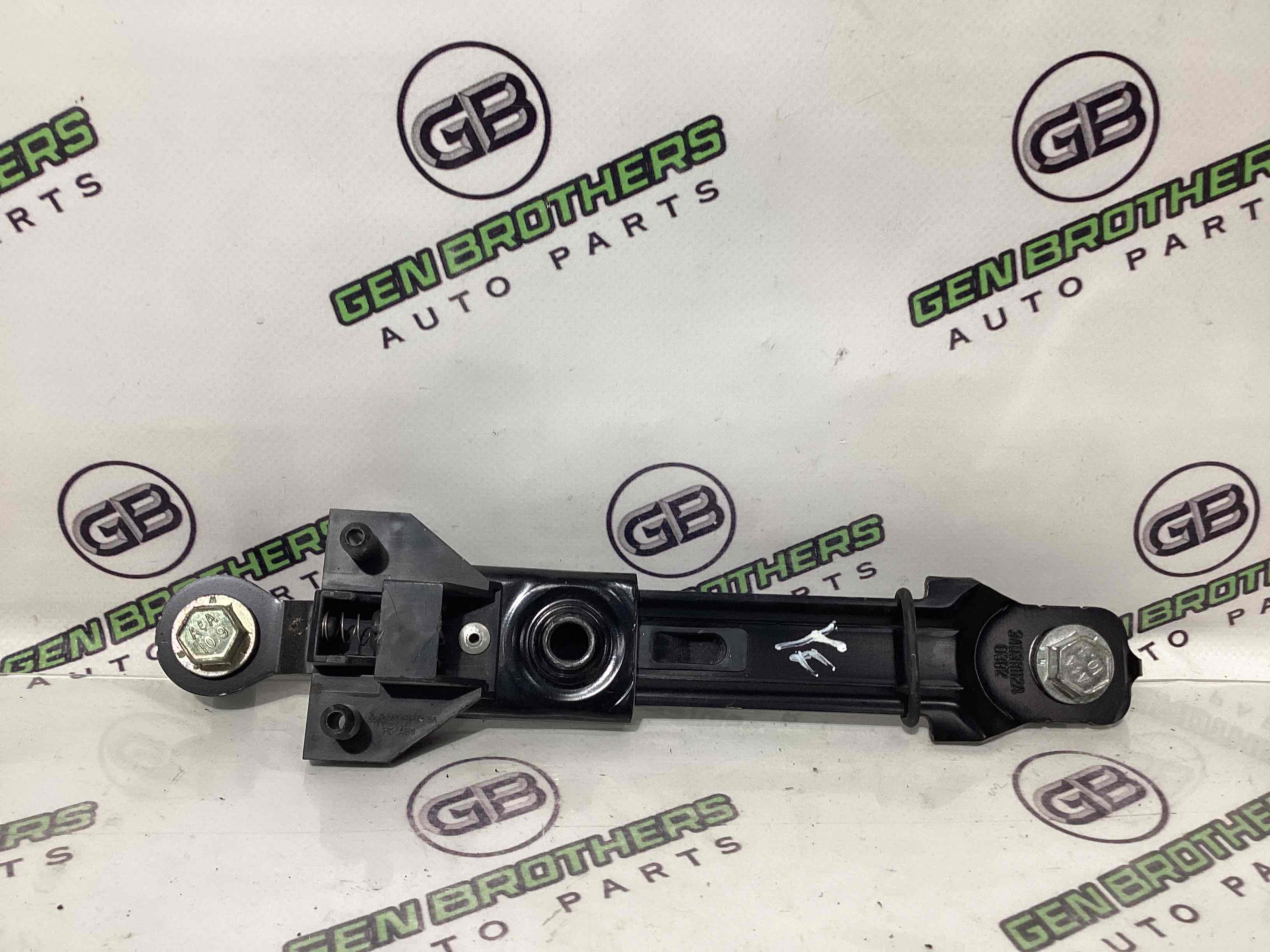 Регулятор висоти ременя безпеки