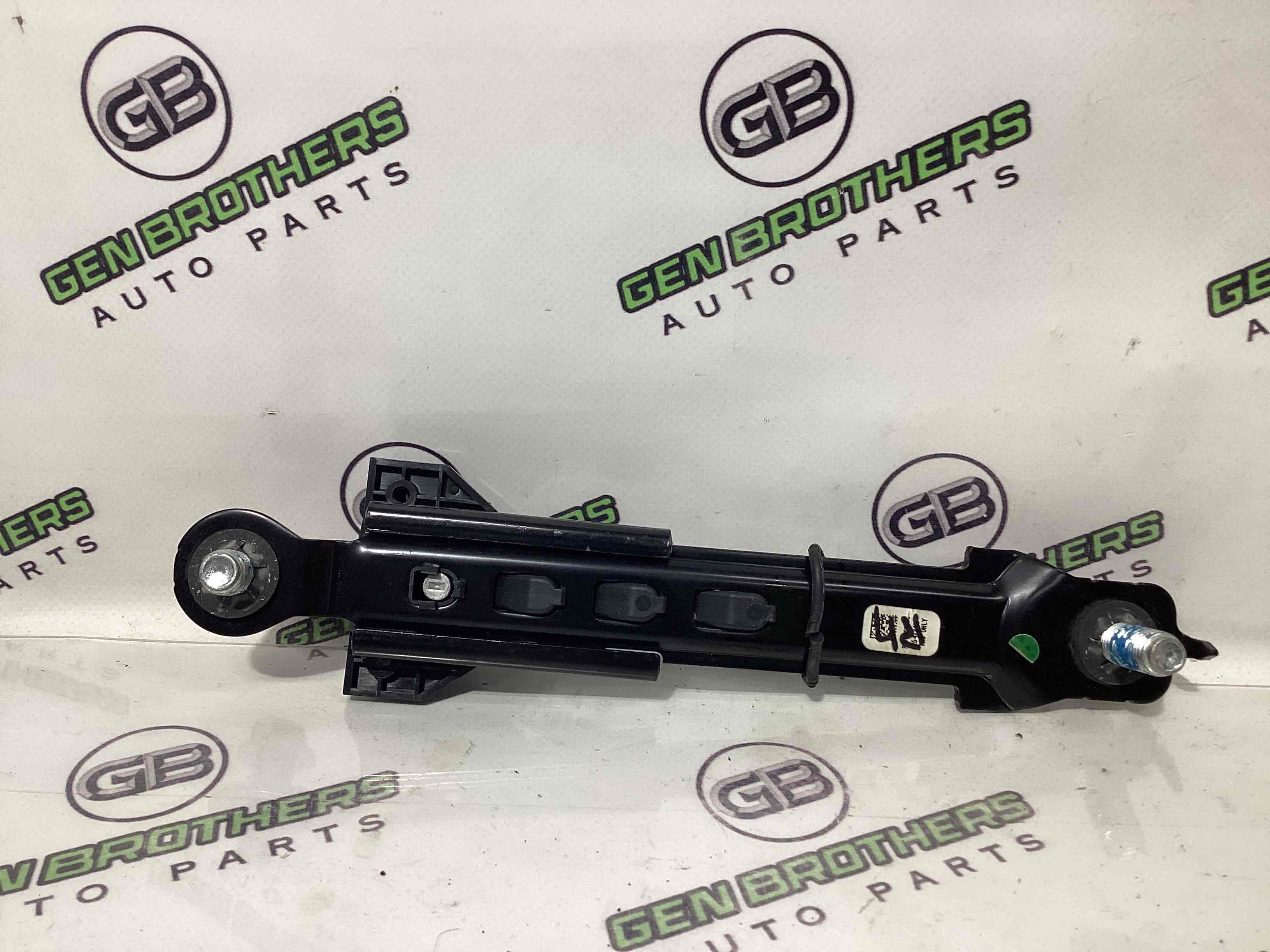 Регулятор висоти ременя безпеки