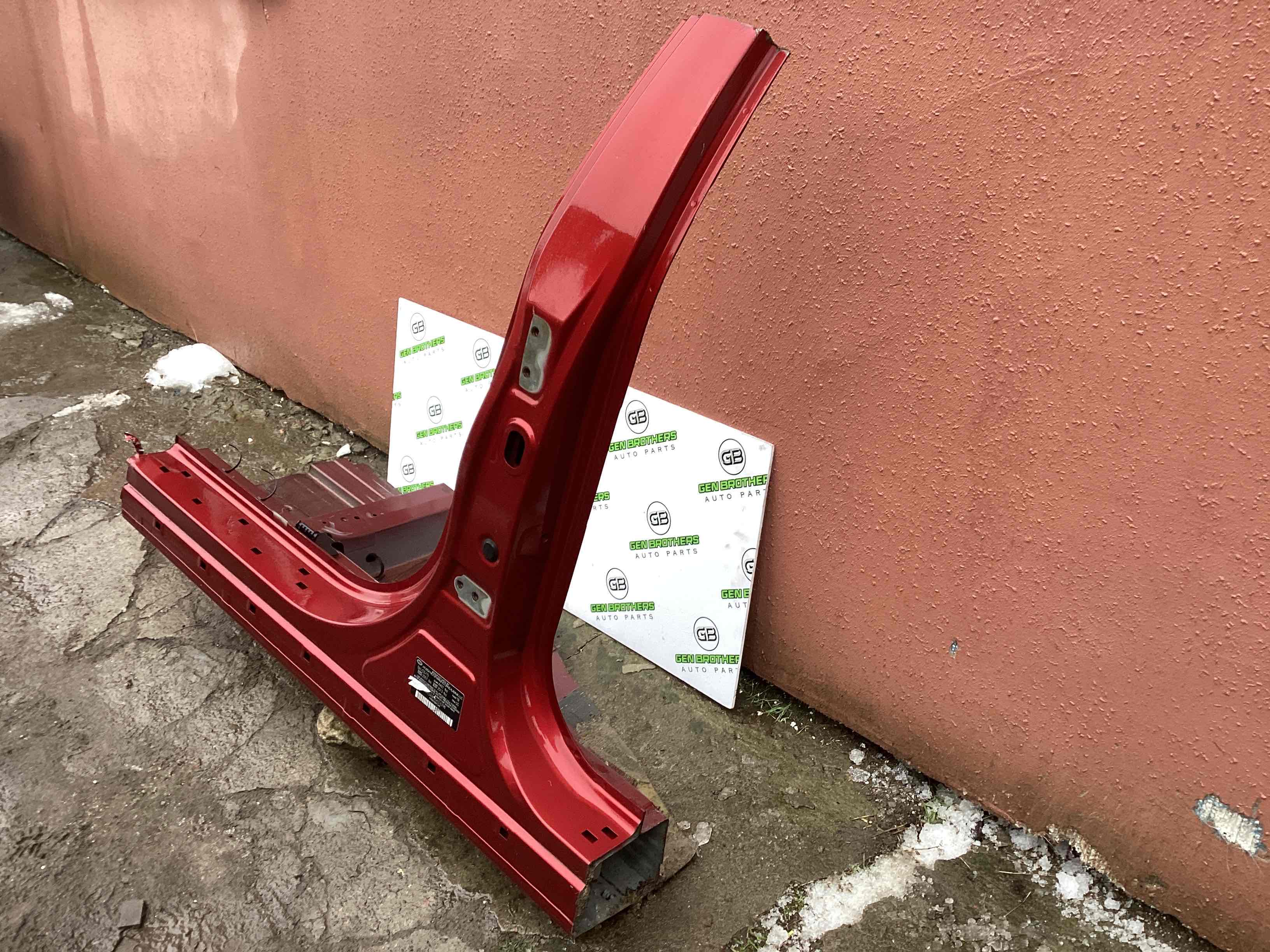 Стійки кузова та пороги