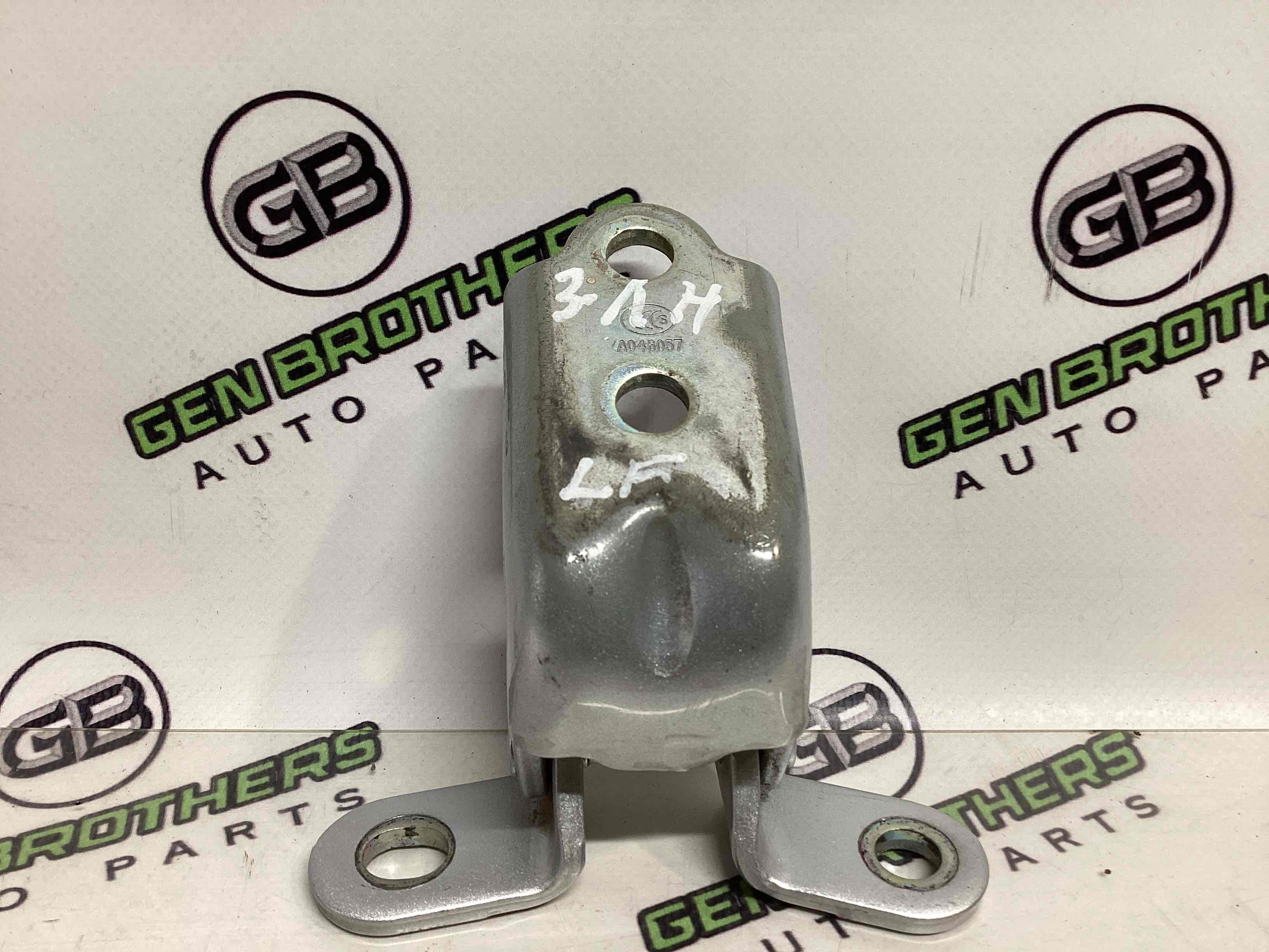 Петля двері, замок двері