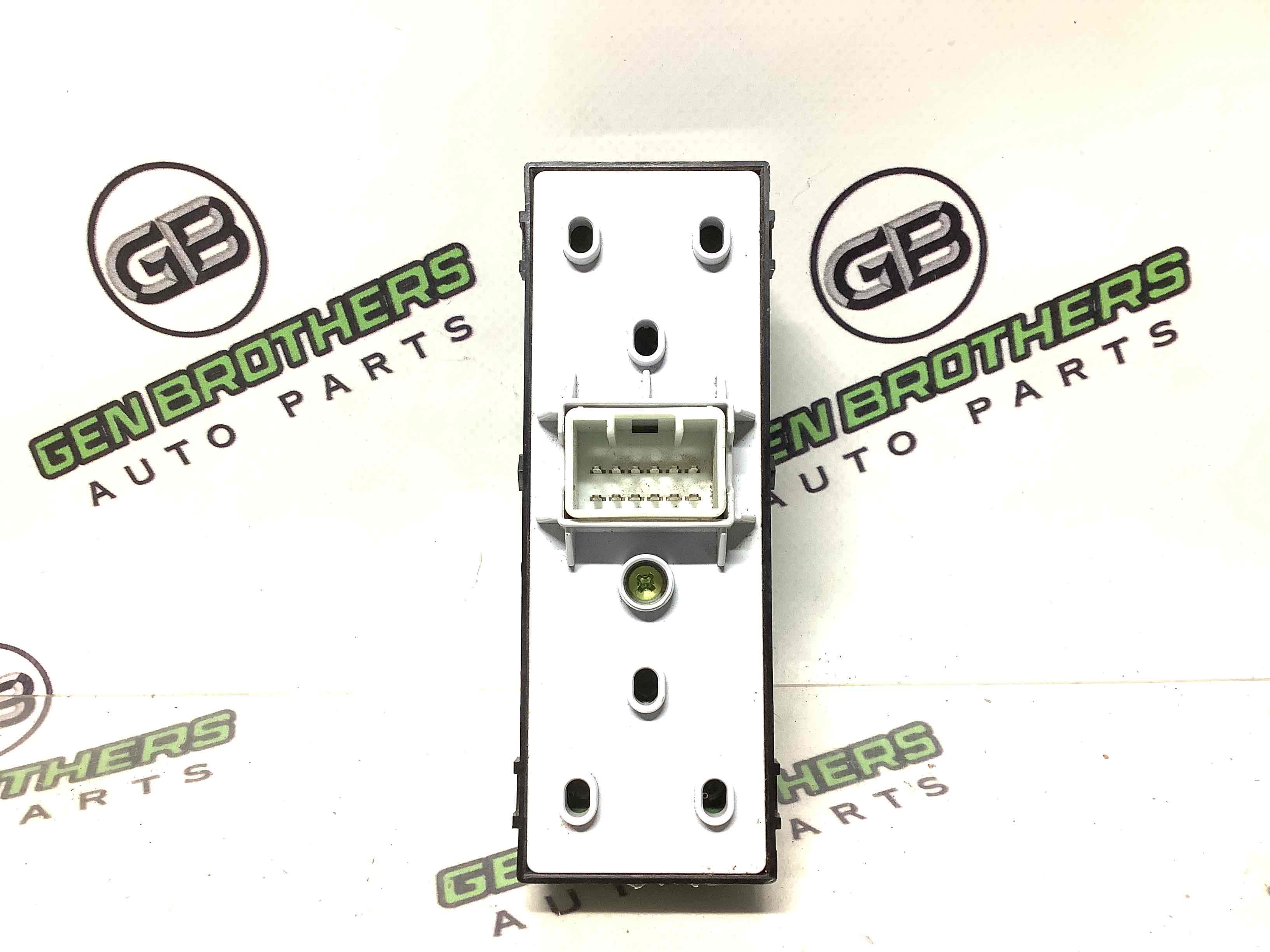 Кнопки керування склопідйомниками