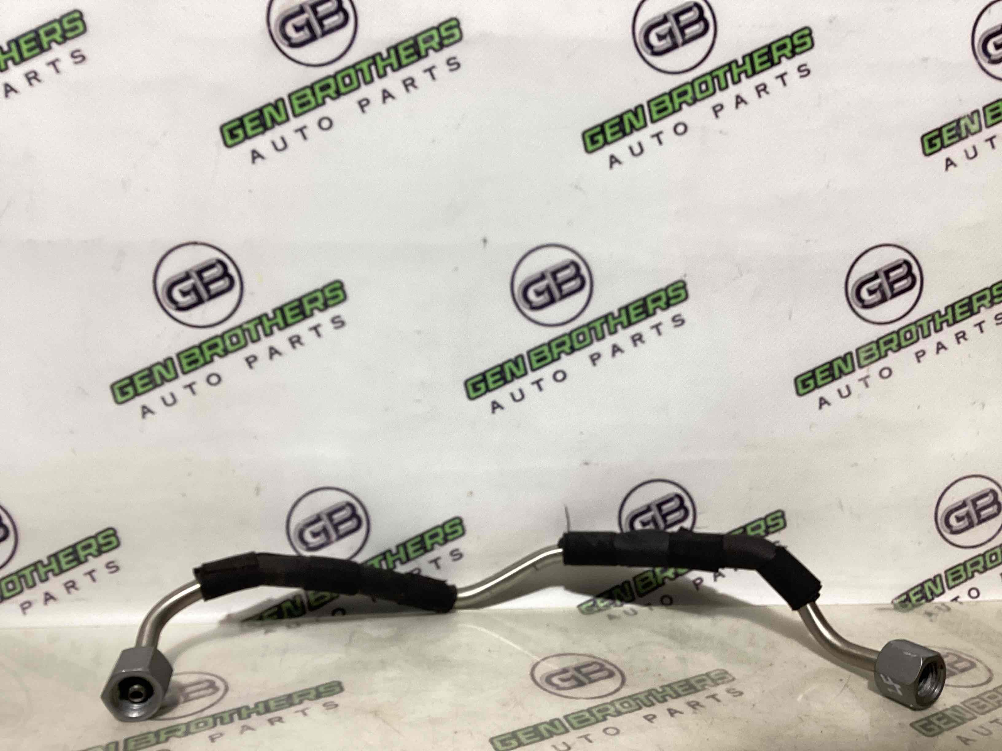 Трубка паливна