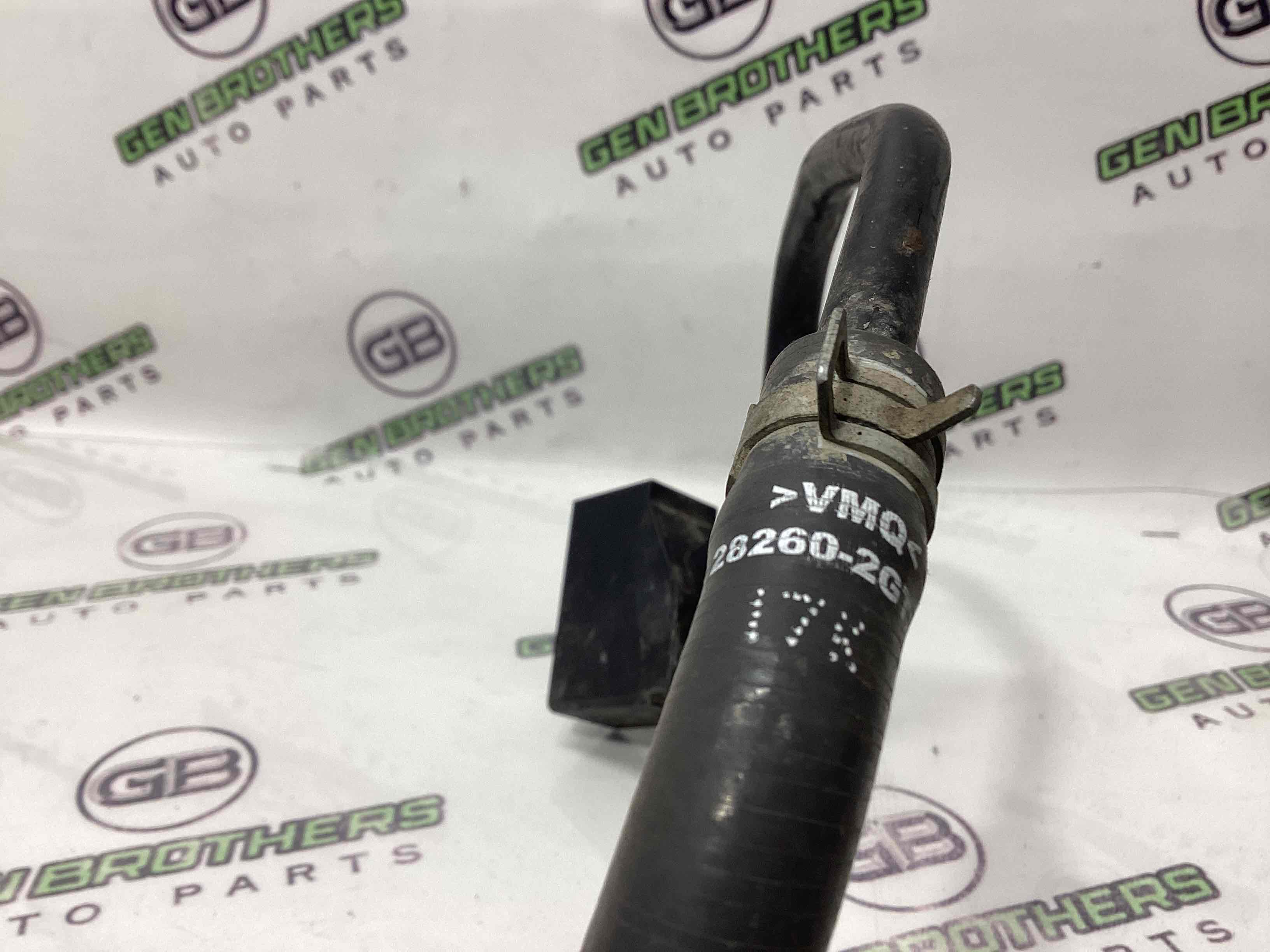 Патрубок трубопровід, шланг