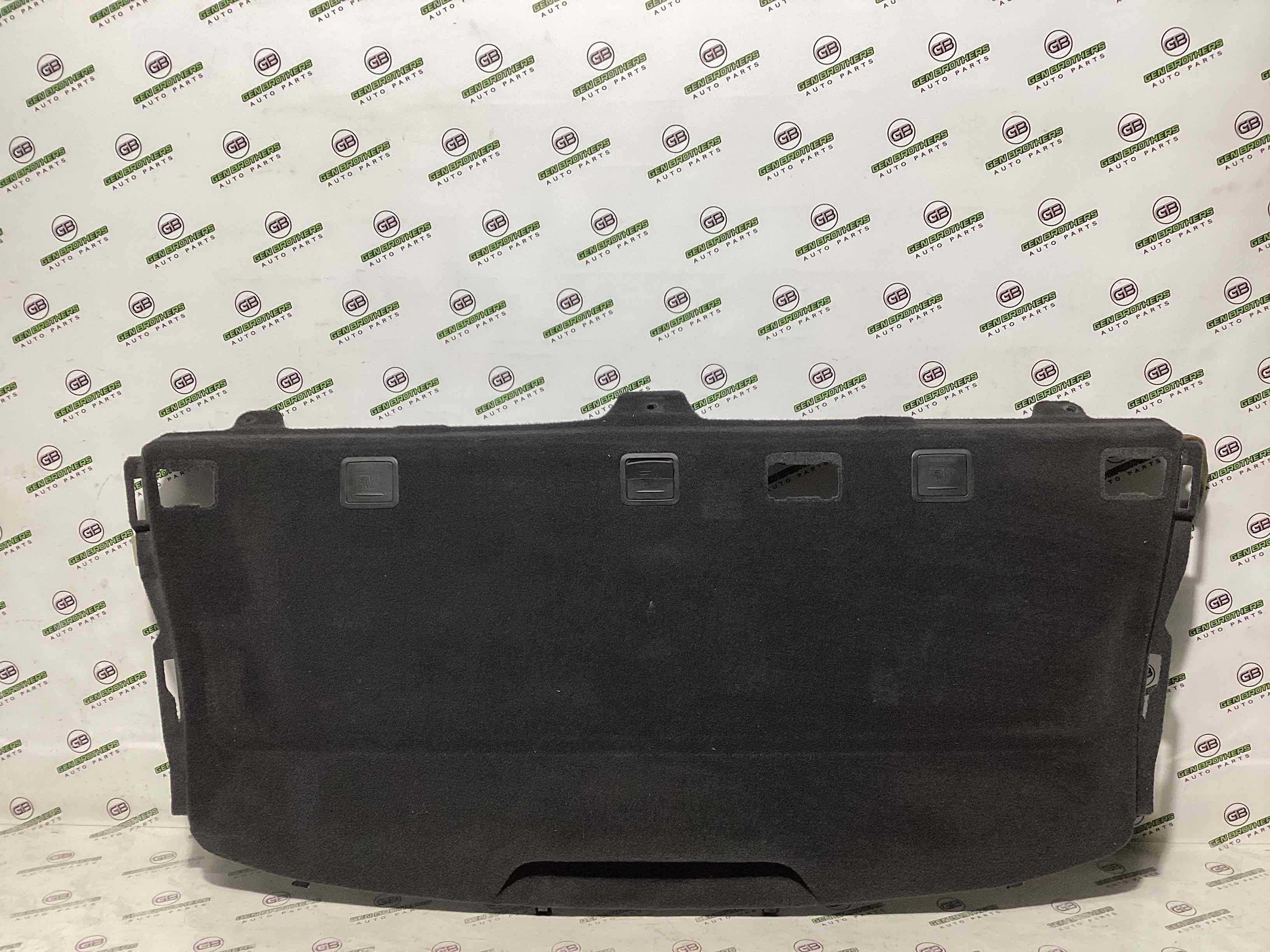 Обшивка задньої полиці