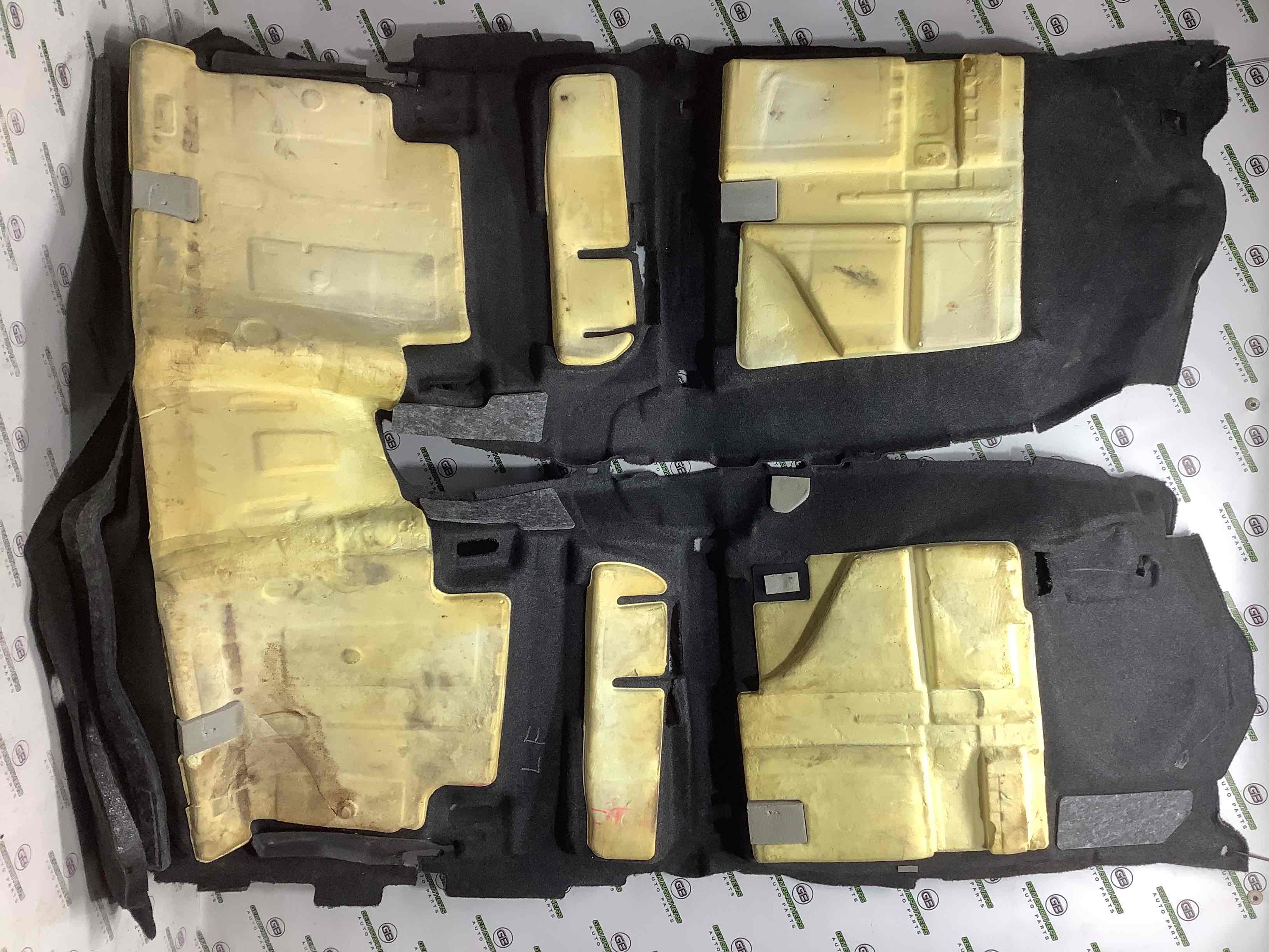 Килимки комплекти, підлога салону