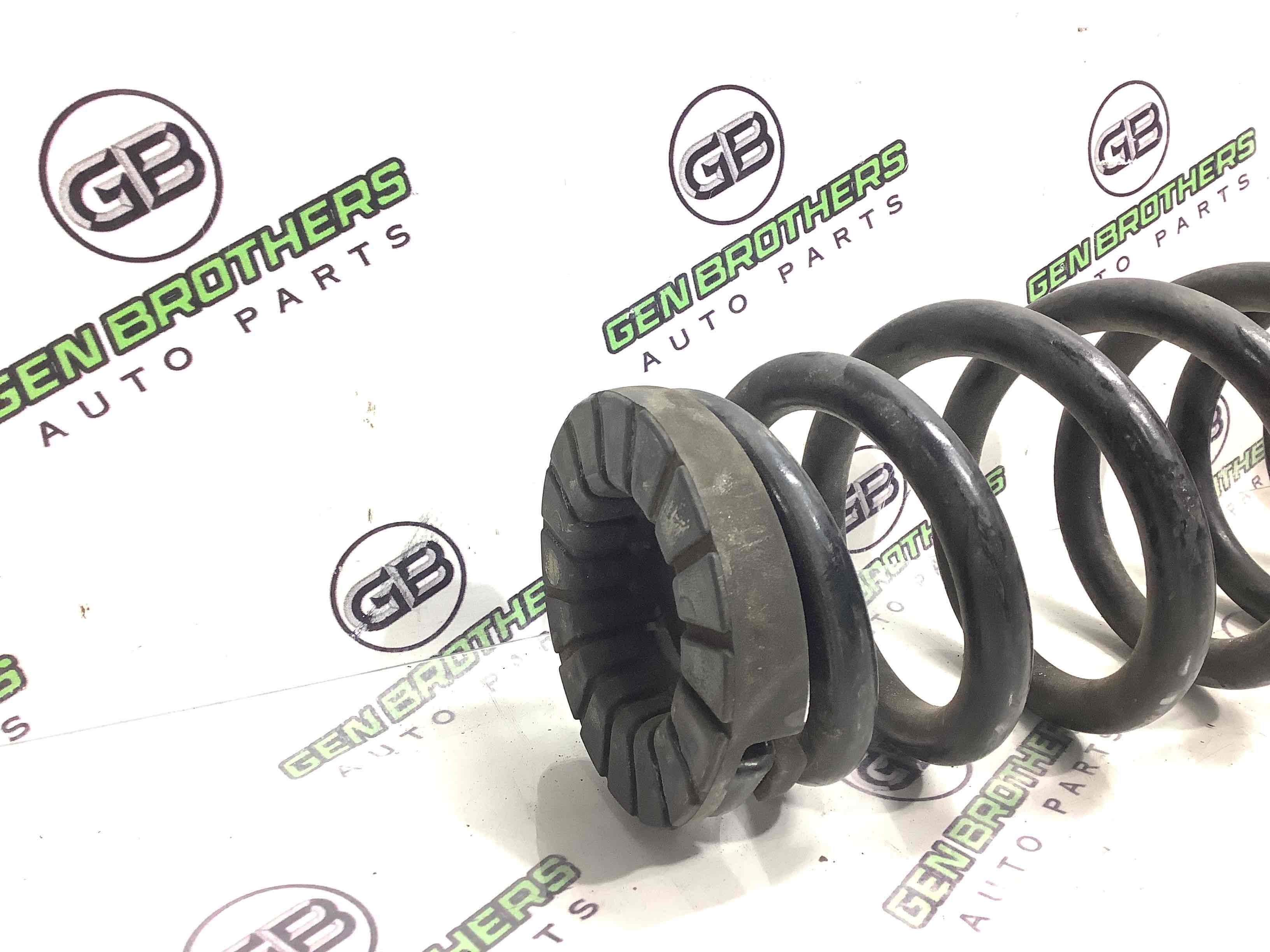 Пружина задня