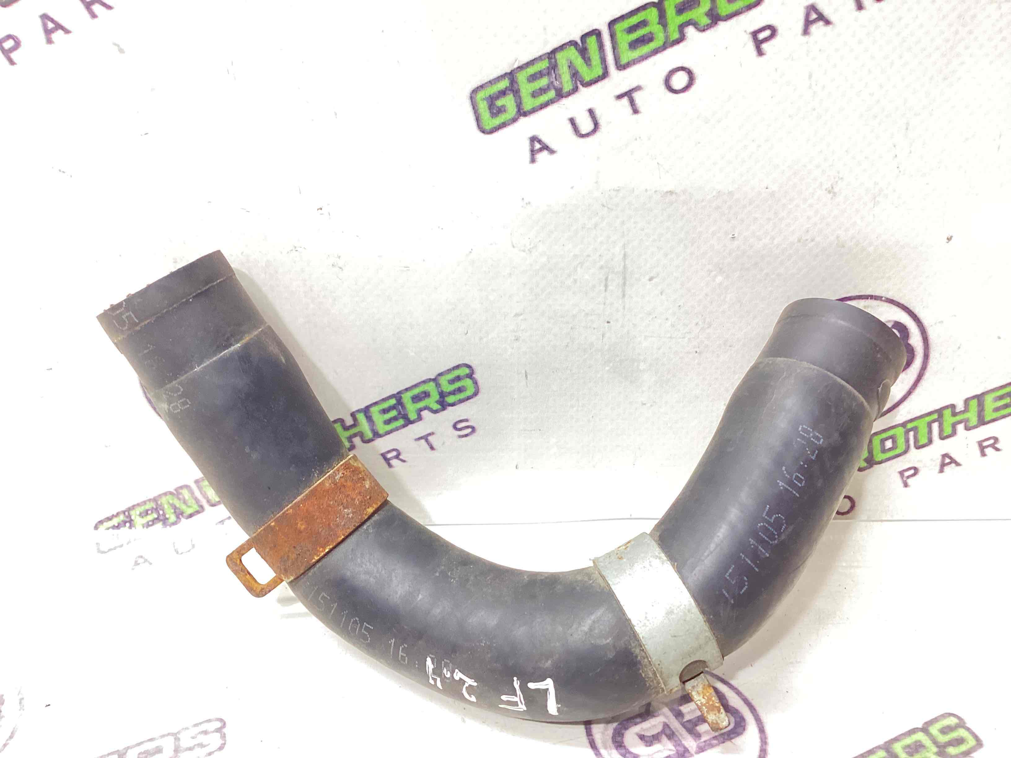 Патрубок трубопровід, шланг