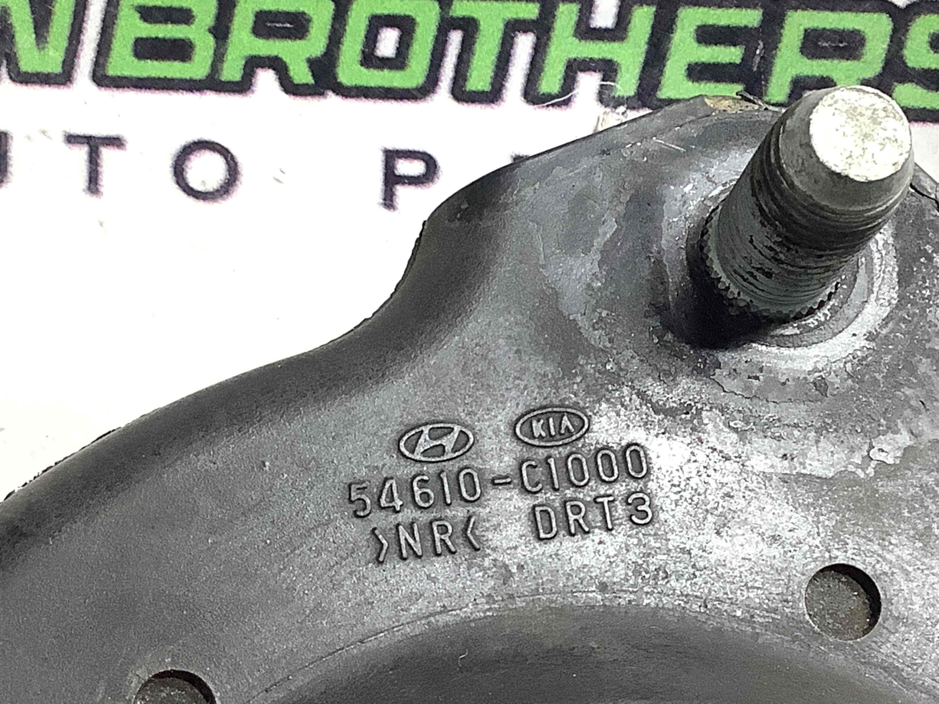 Опора переднього амортизатора