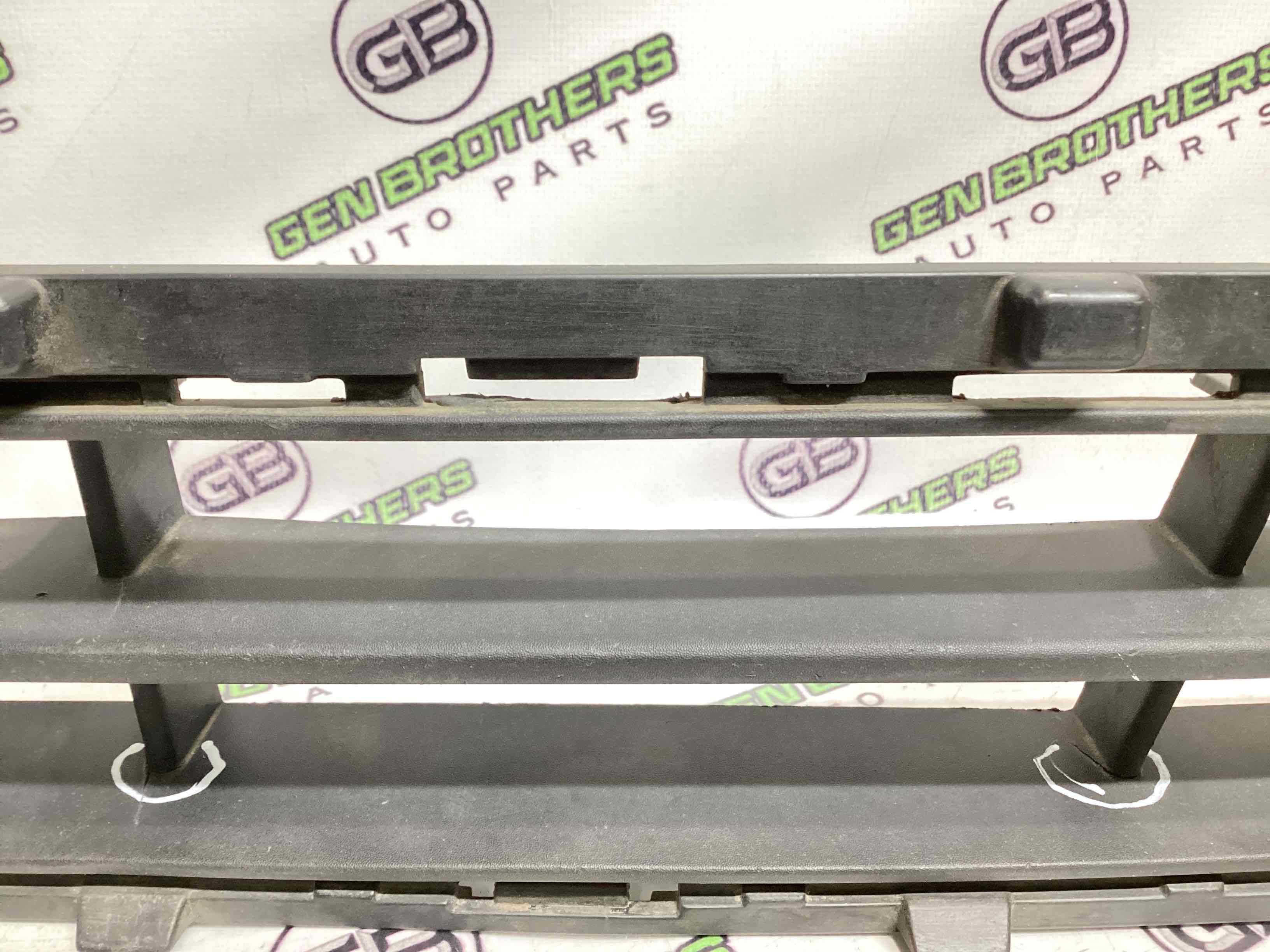 Заглушка, вставка решітка в бампер