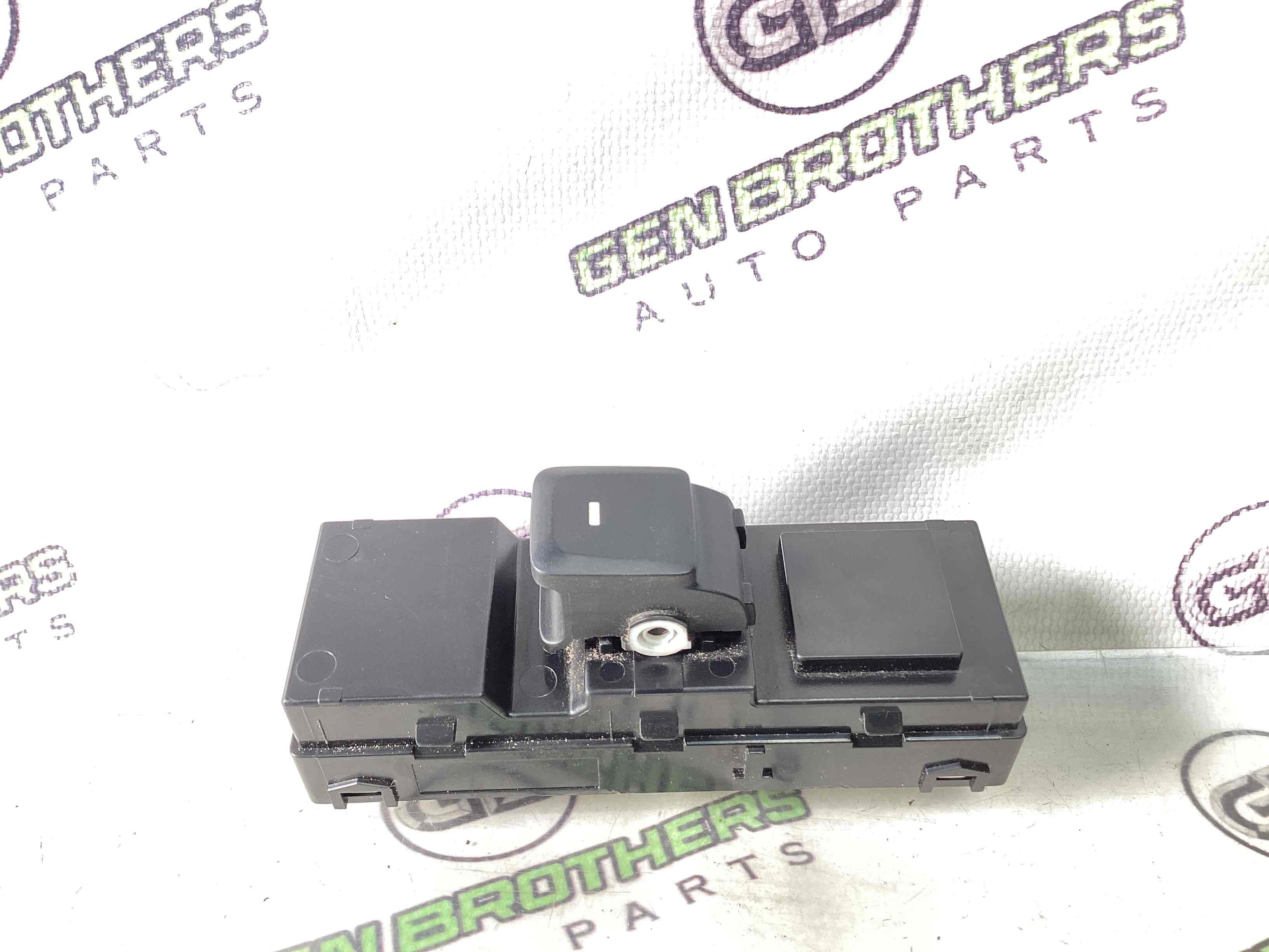 Кнопки керування склопідйомниками