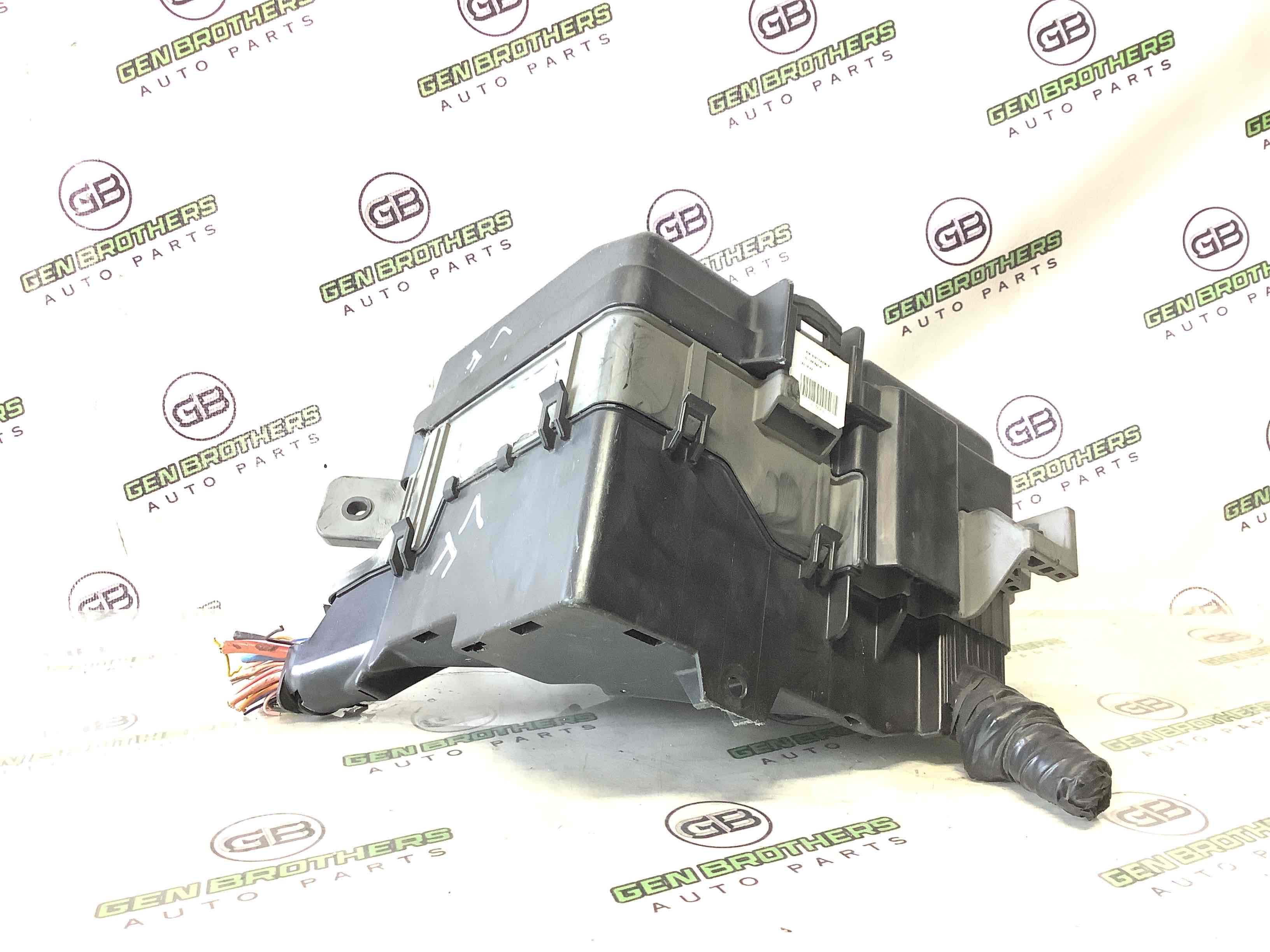 Блок запобіжників (блок реле)