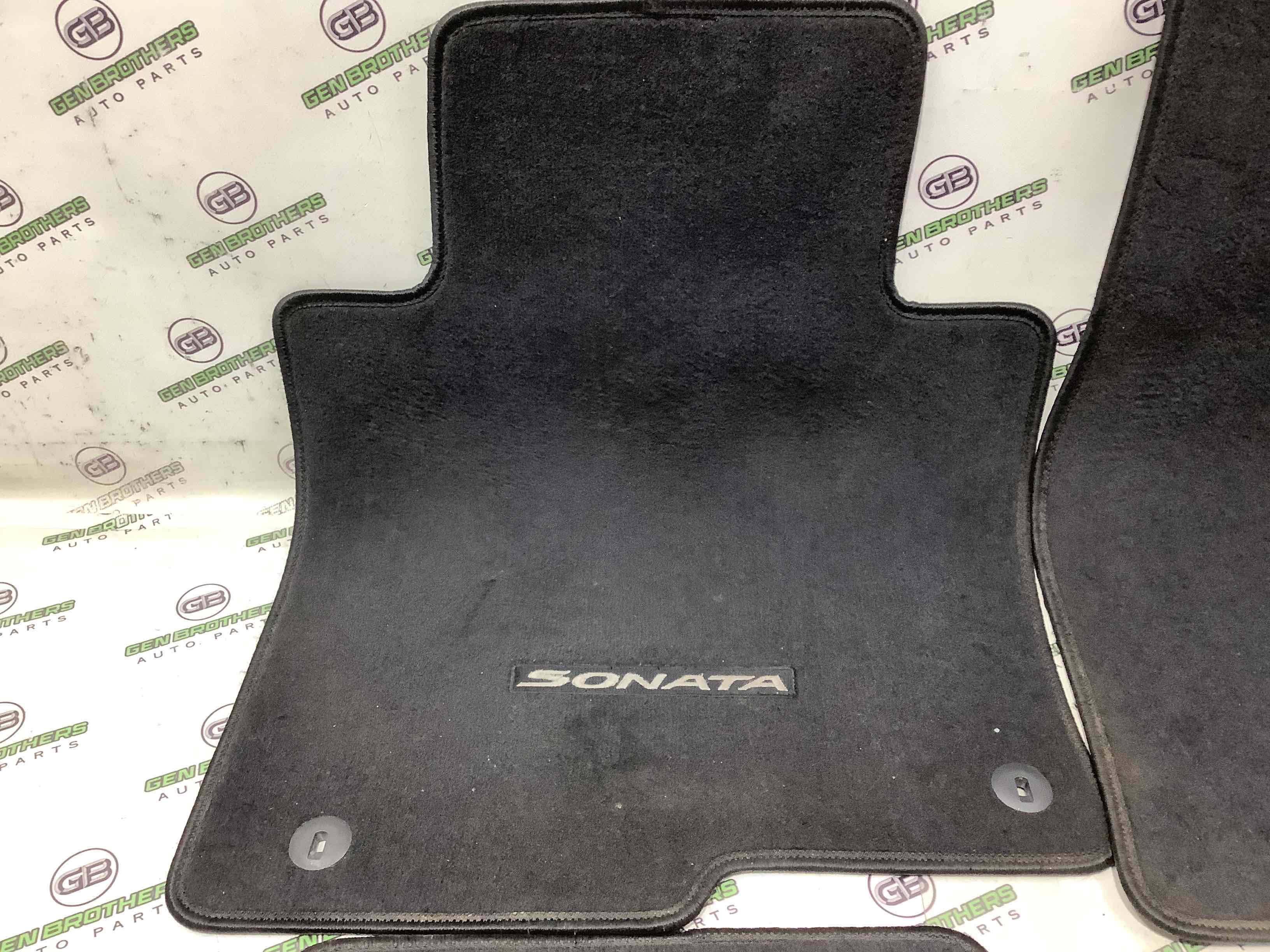 Килимки комплекти, підлога салону