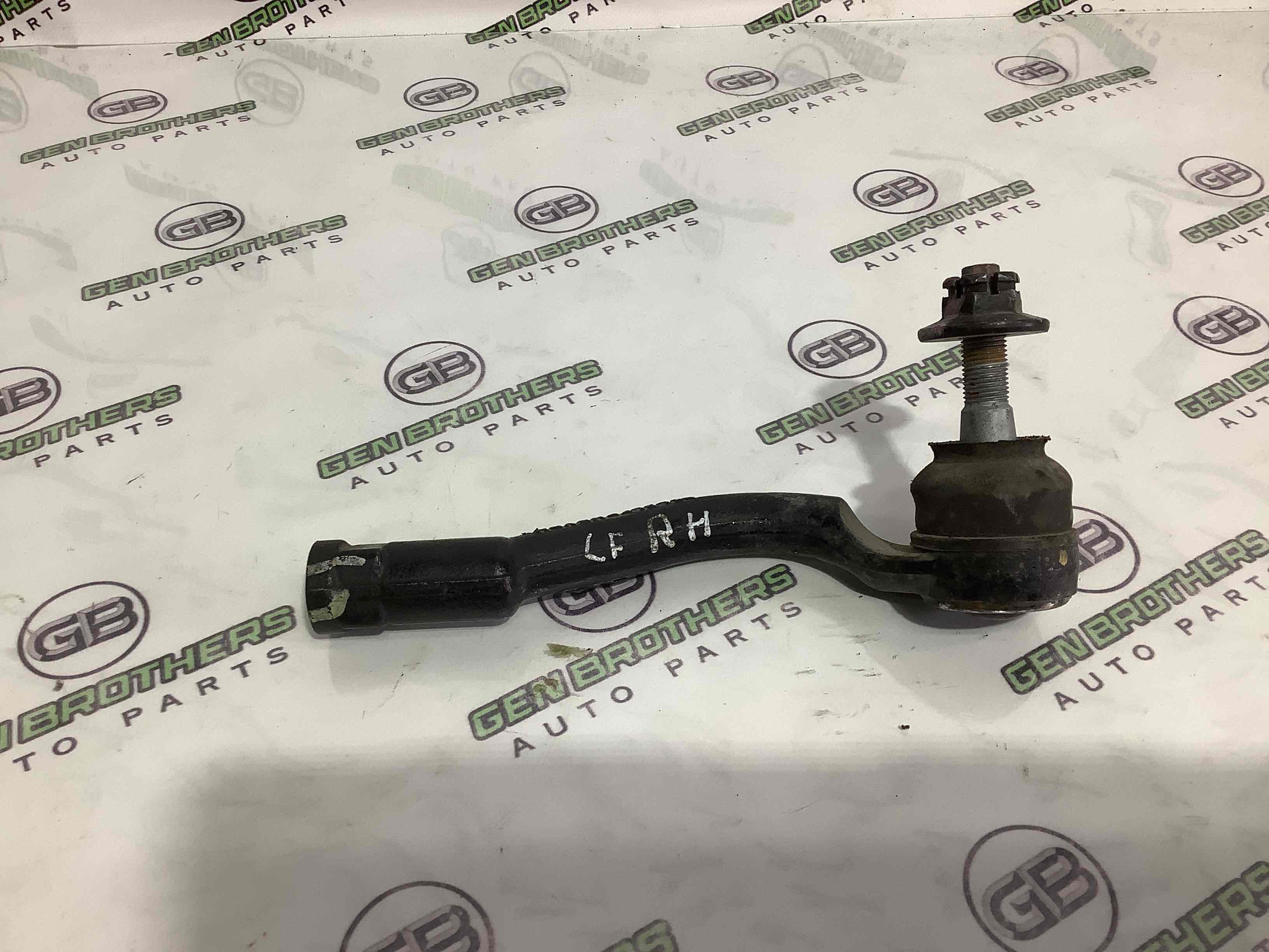 Тяга рульова, наконечник