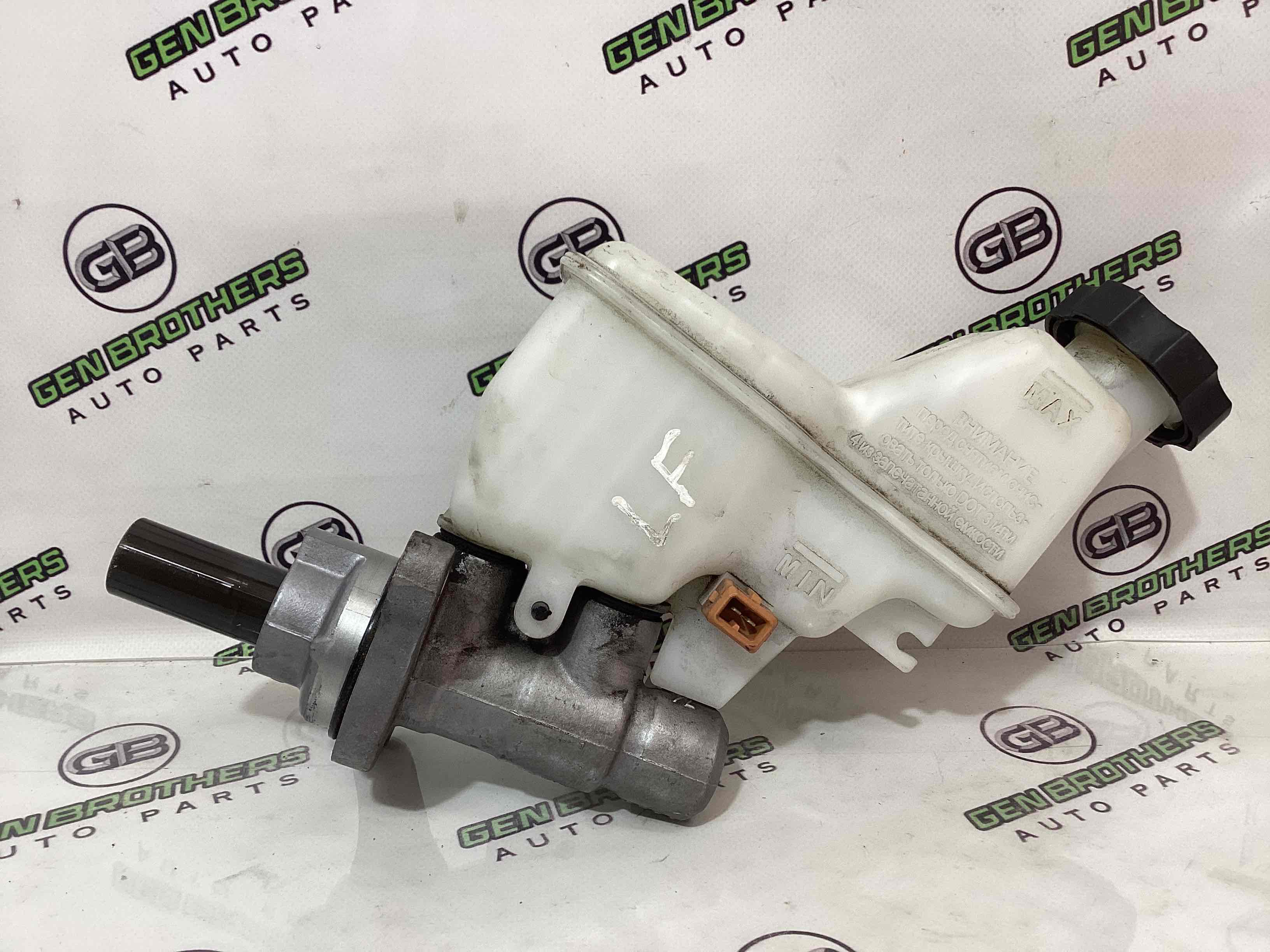 Циліндр гальмівний головний