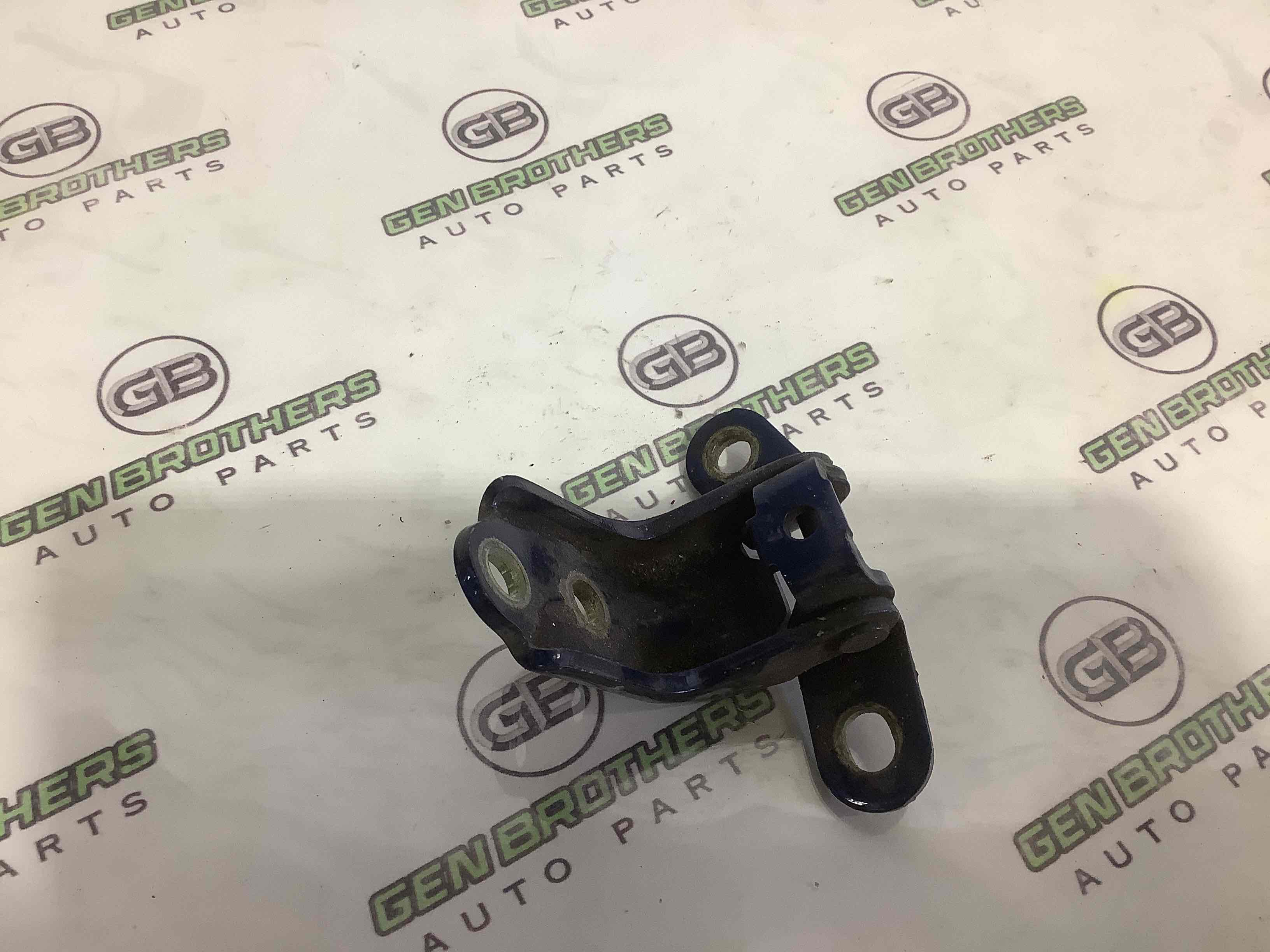 Петля двері, замок двері