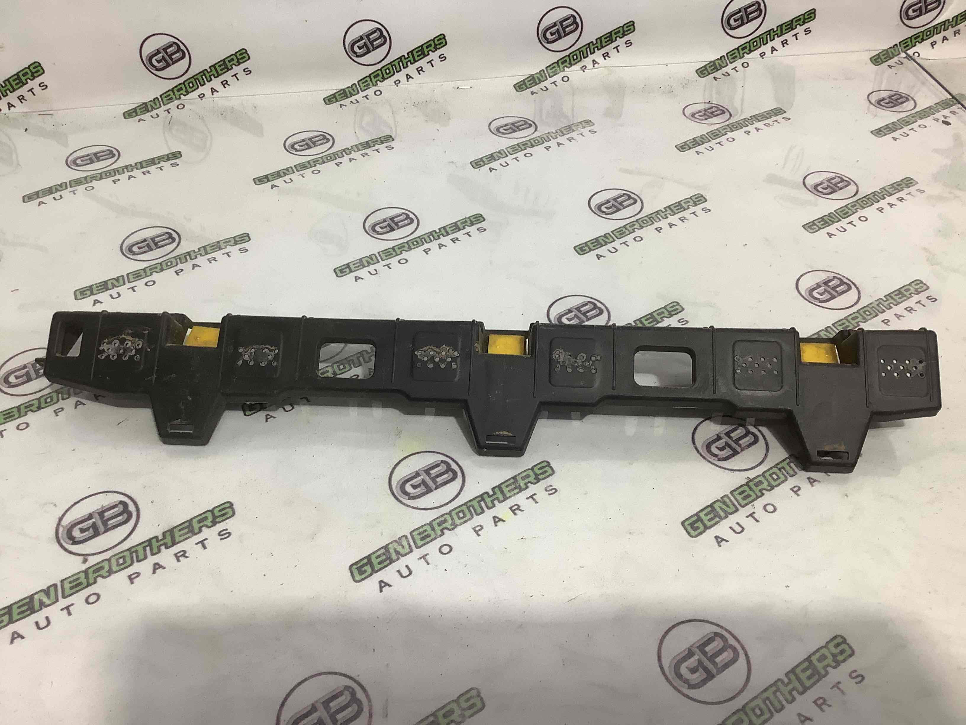 Кріплення, кронштейн