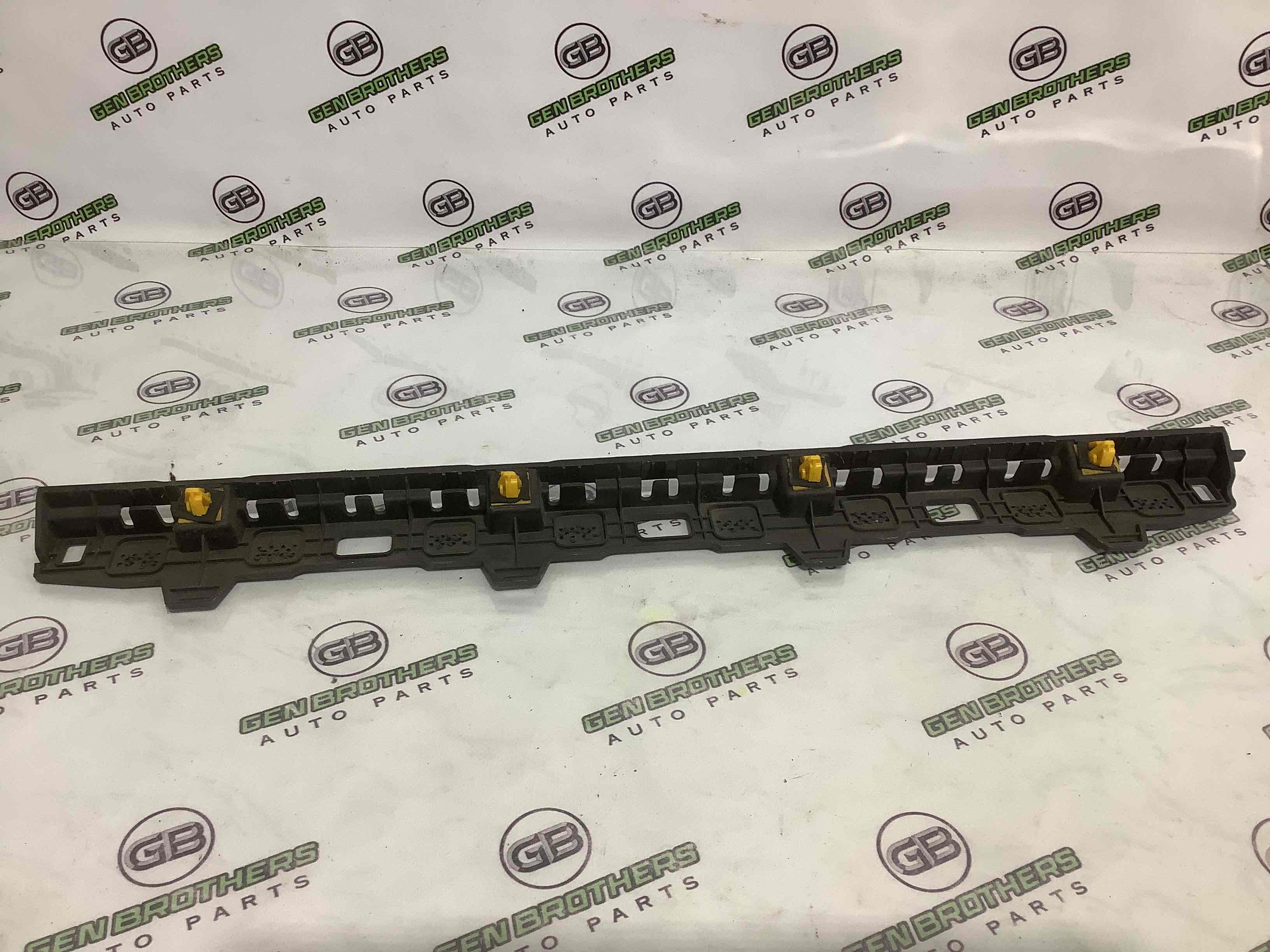 Кріплення, кронштейн