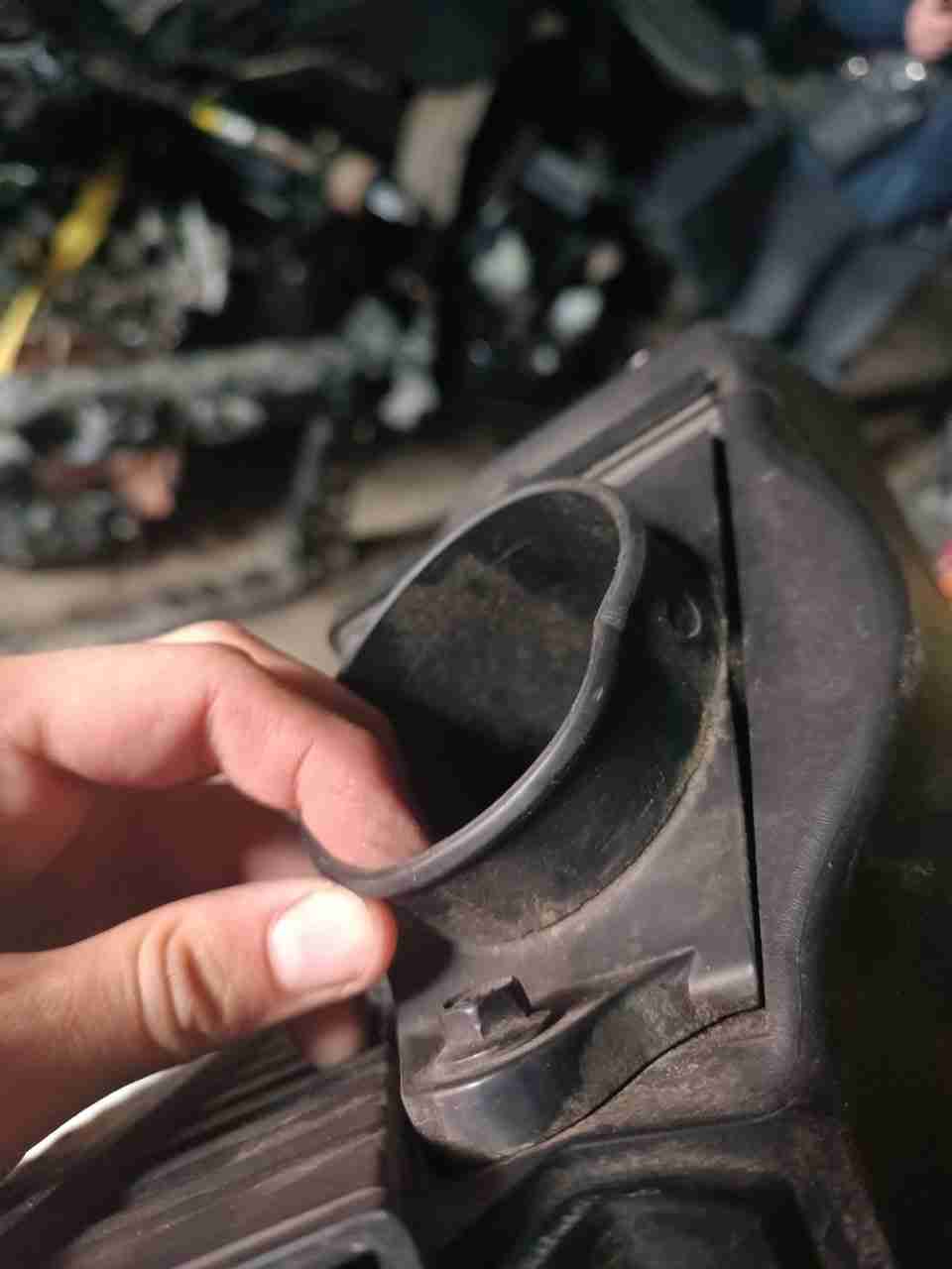 Корпус повітряного фільтра