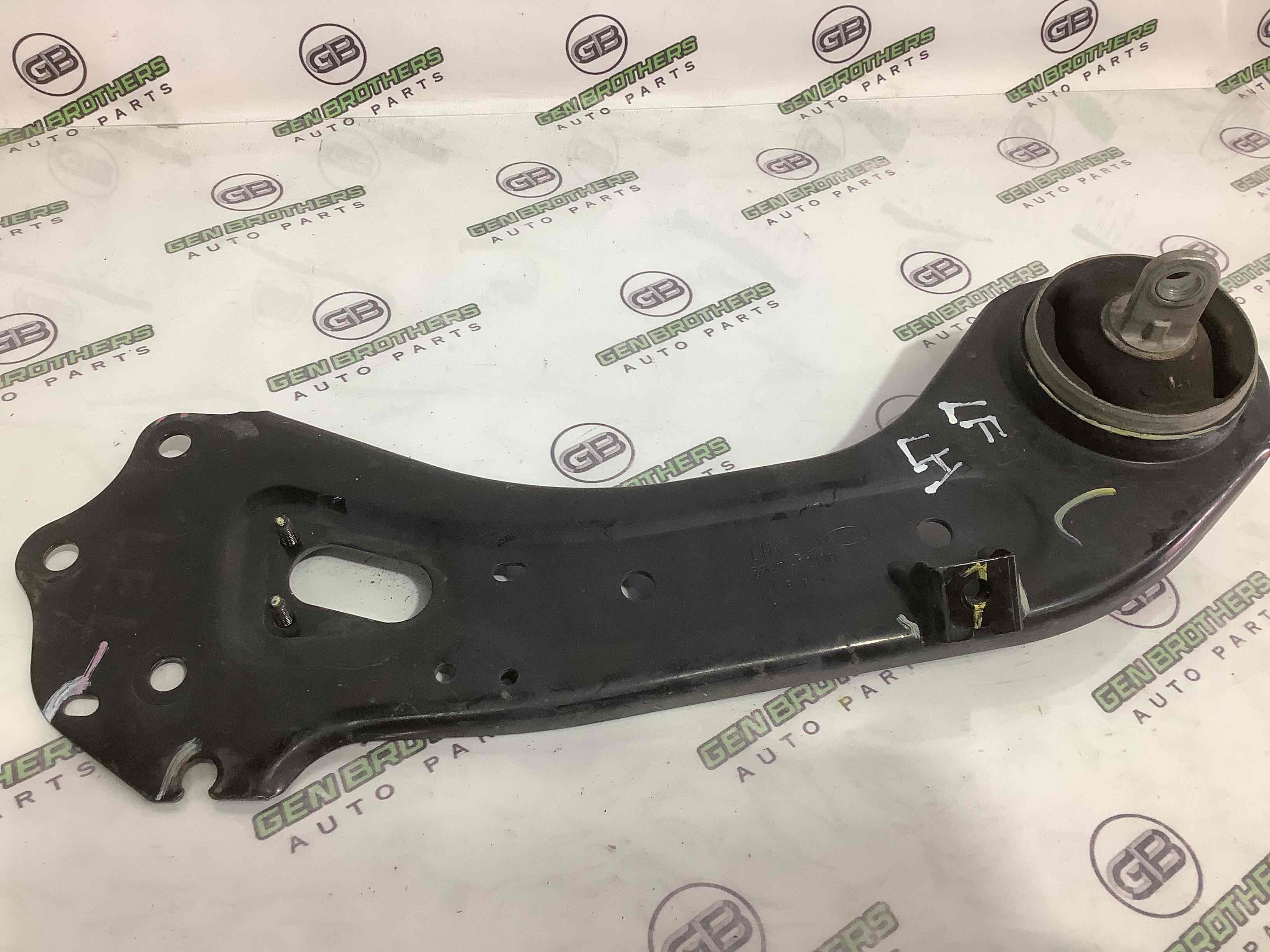 Важіль задній лівий