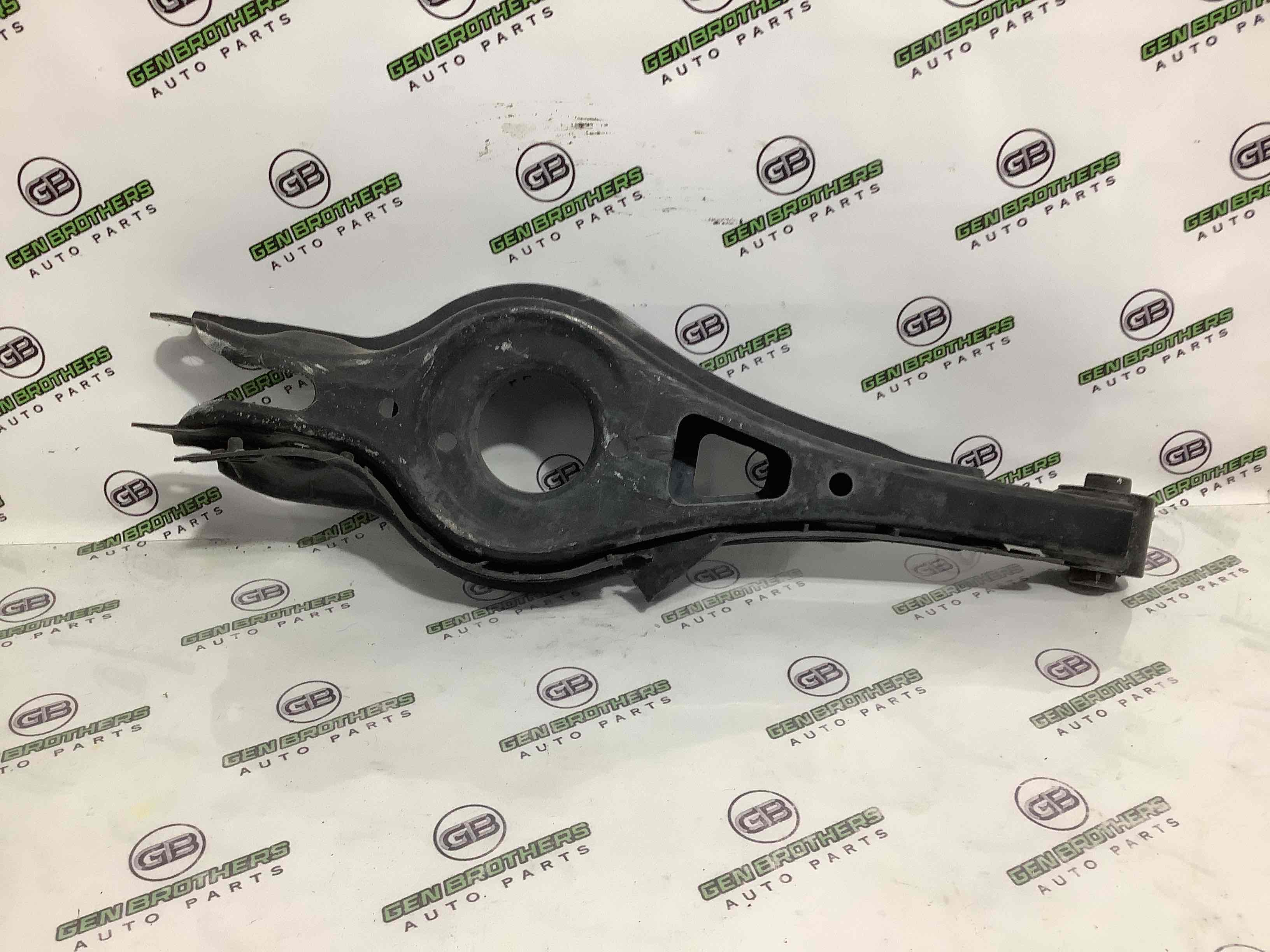 Важіль задній лівий