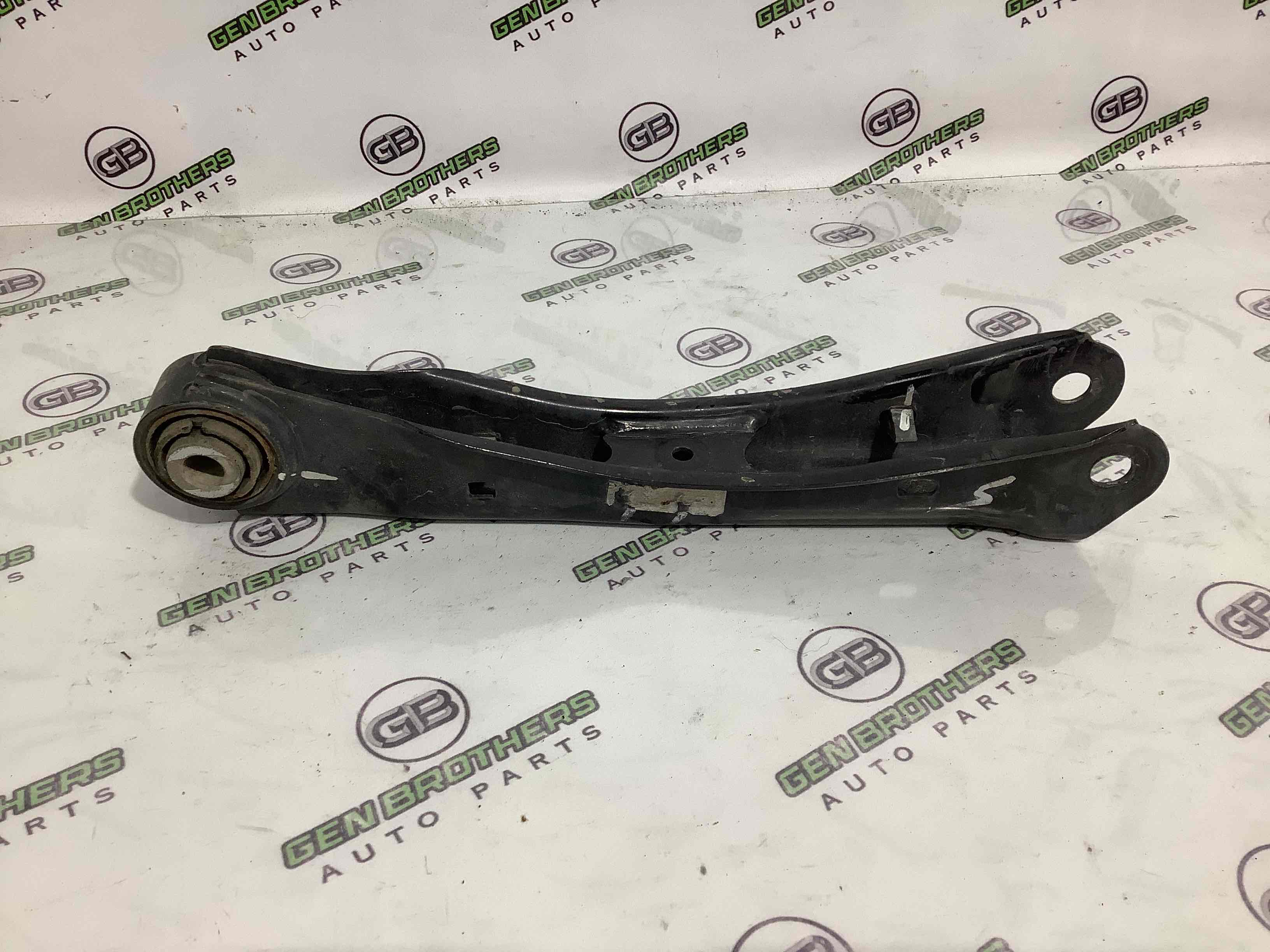 Важіль задній