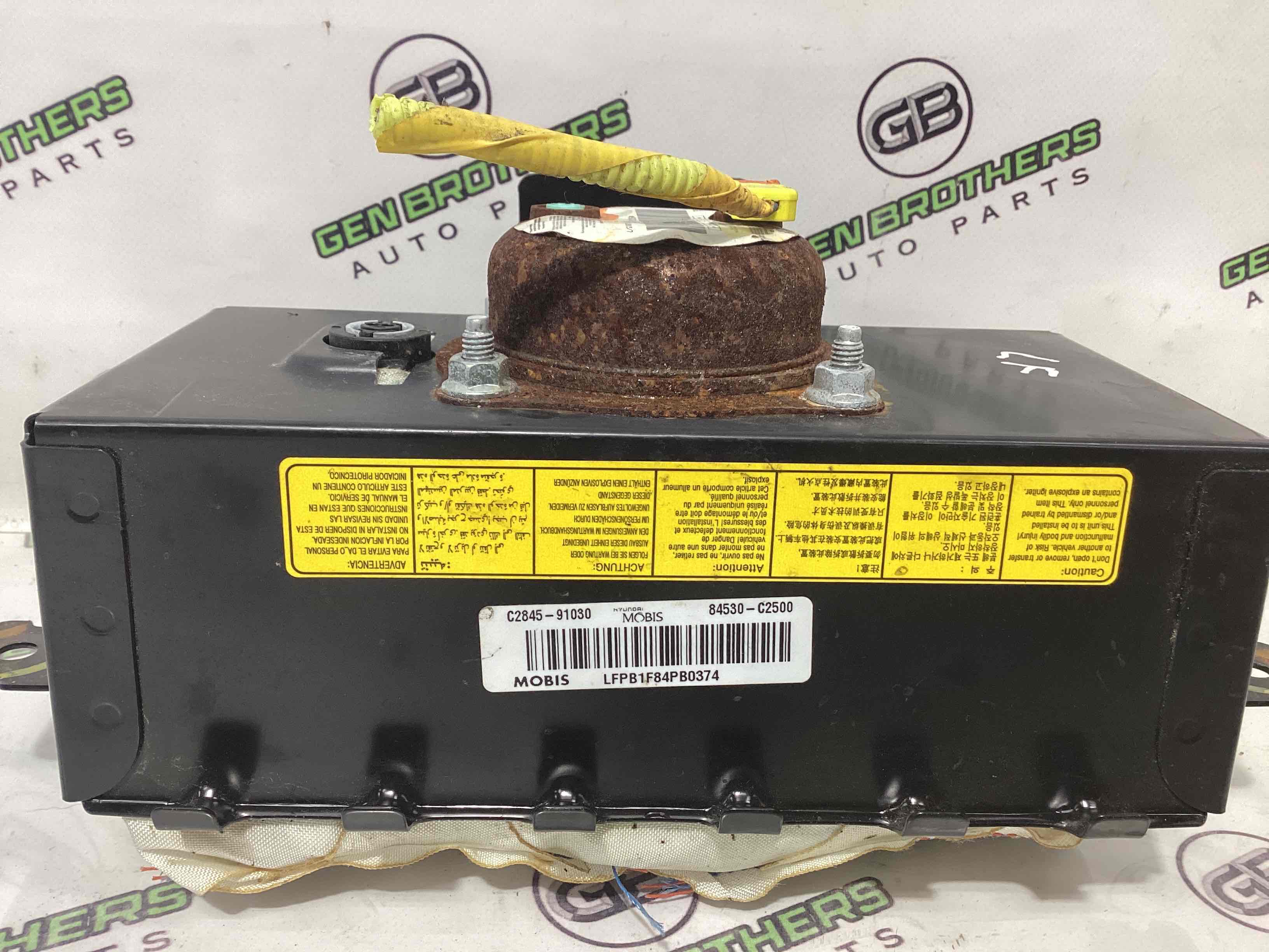 Подушка безпеки пасажира торпедо