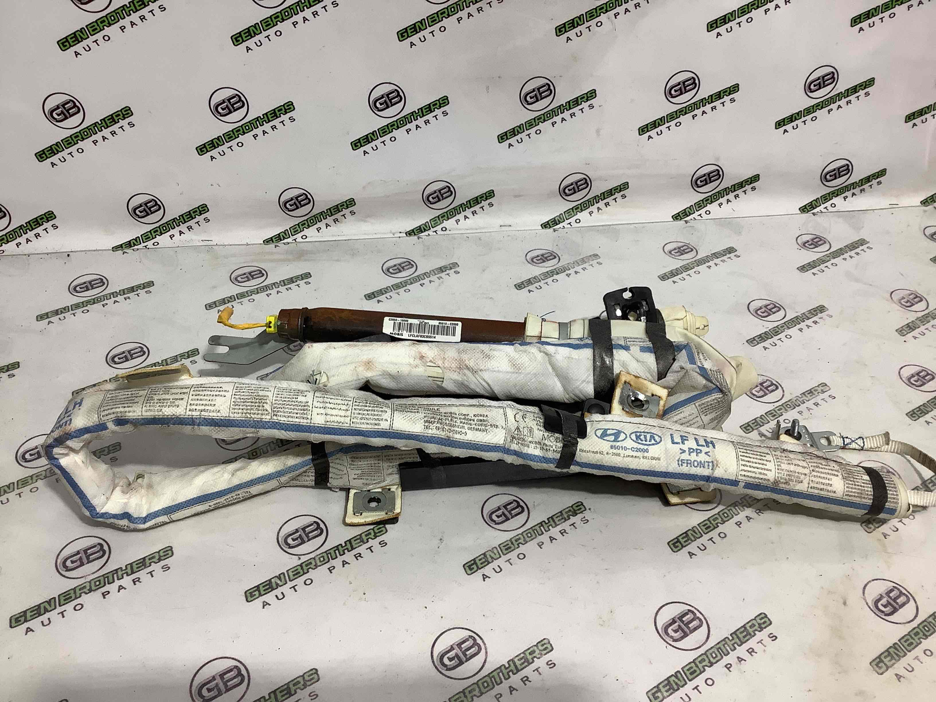 Подушка безпеки збоку шторка