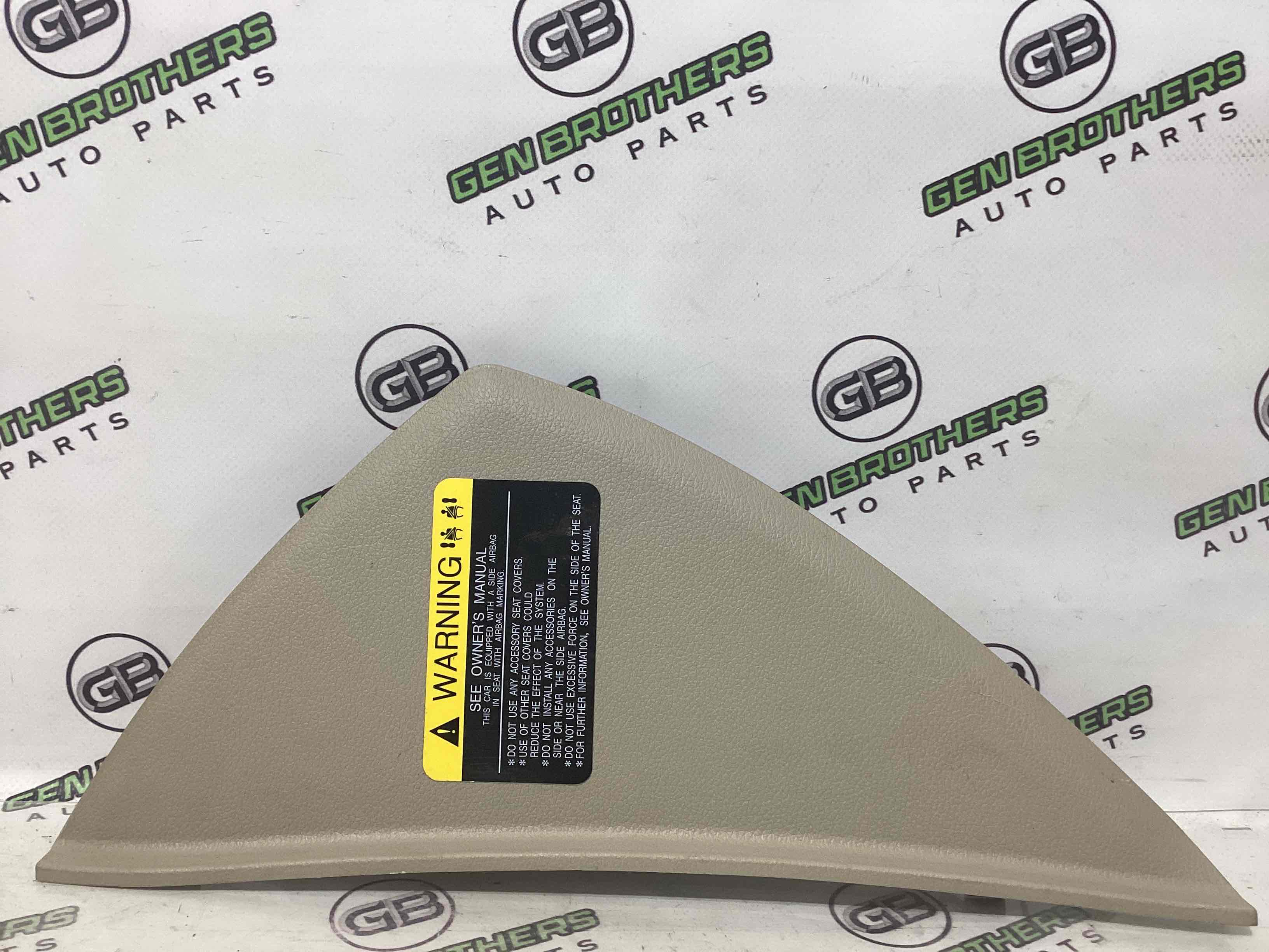 Обшивка панелі приладів торпедо