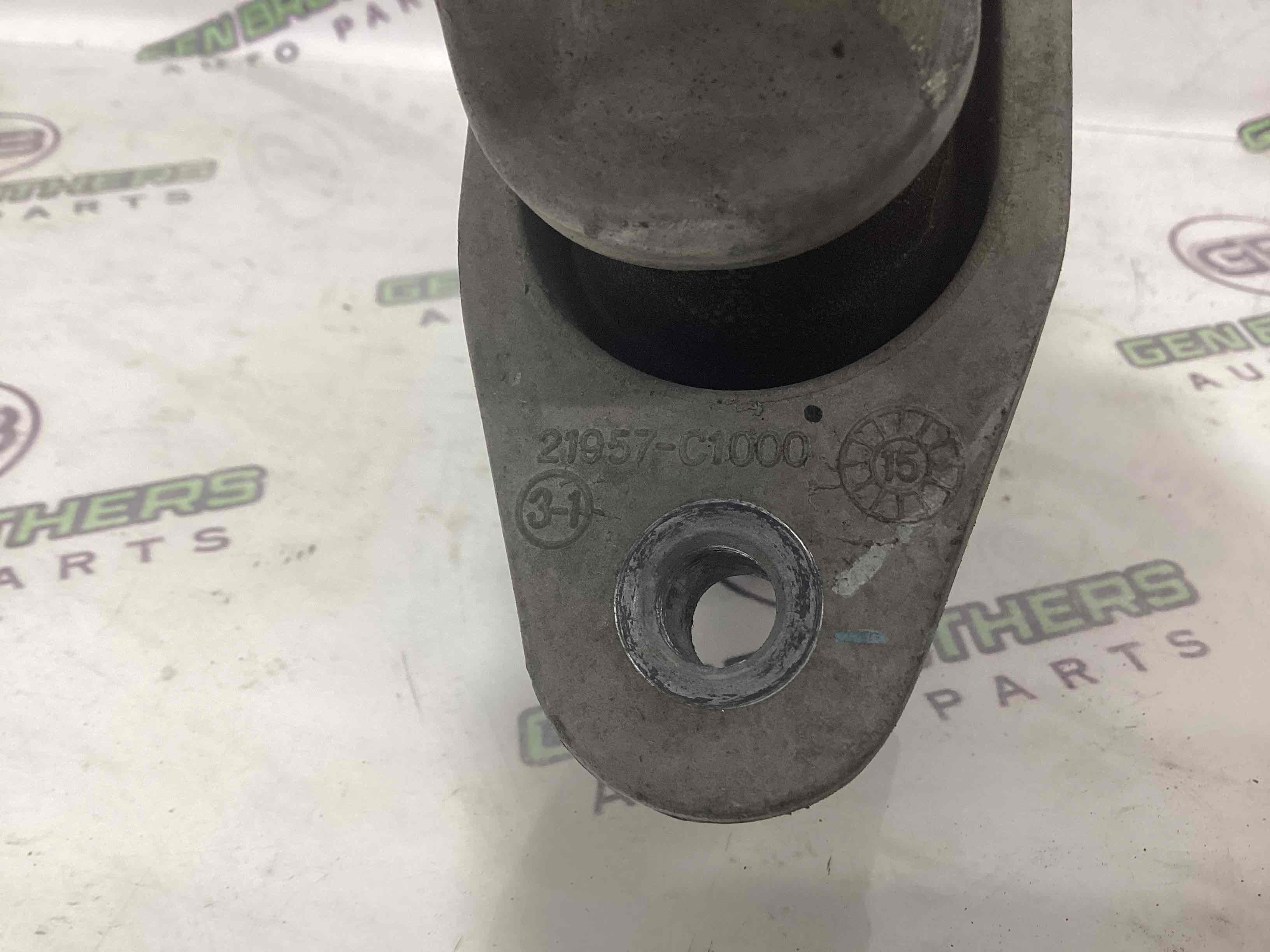 Подушка кріплення двигуна