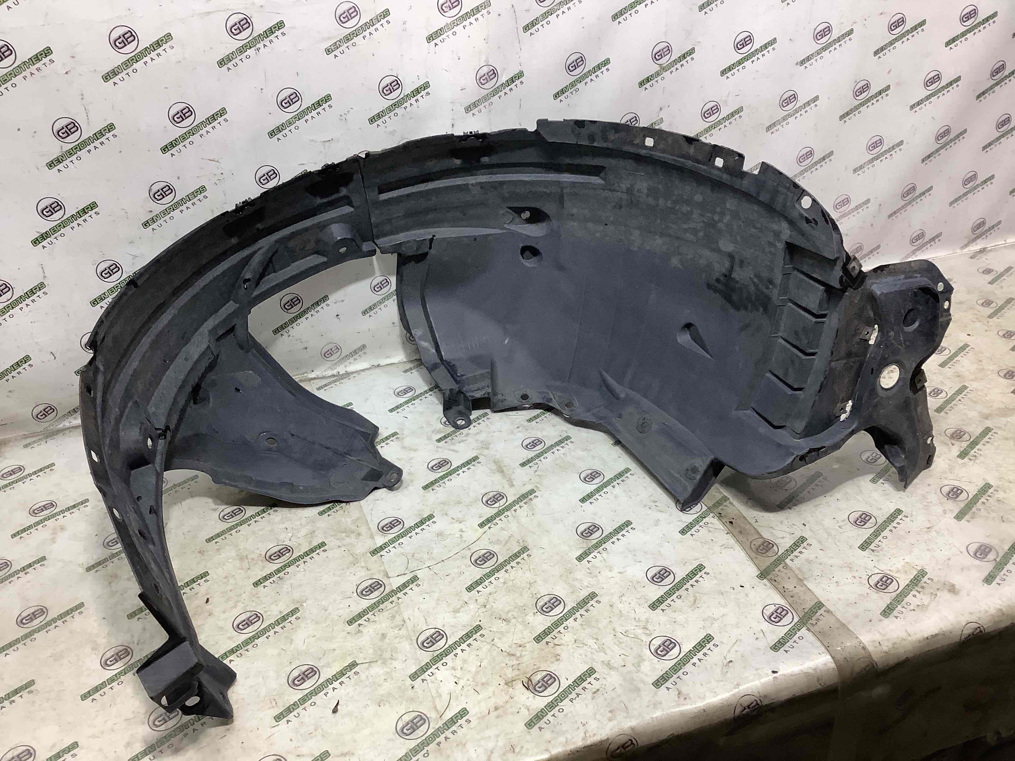 Захист арок передній правий (підкрилок)