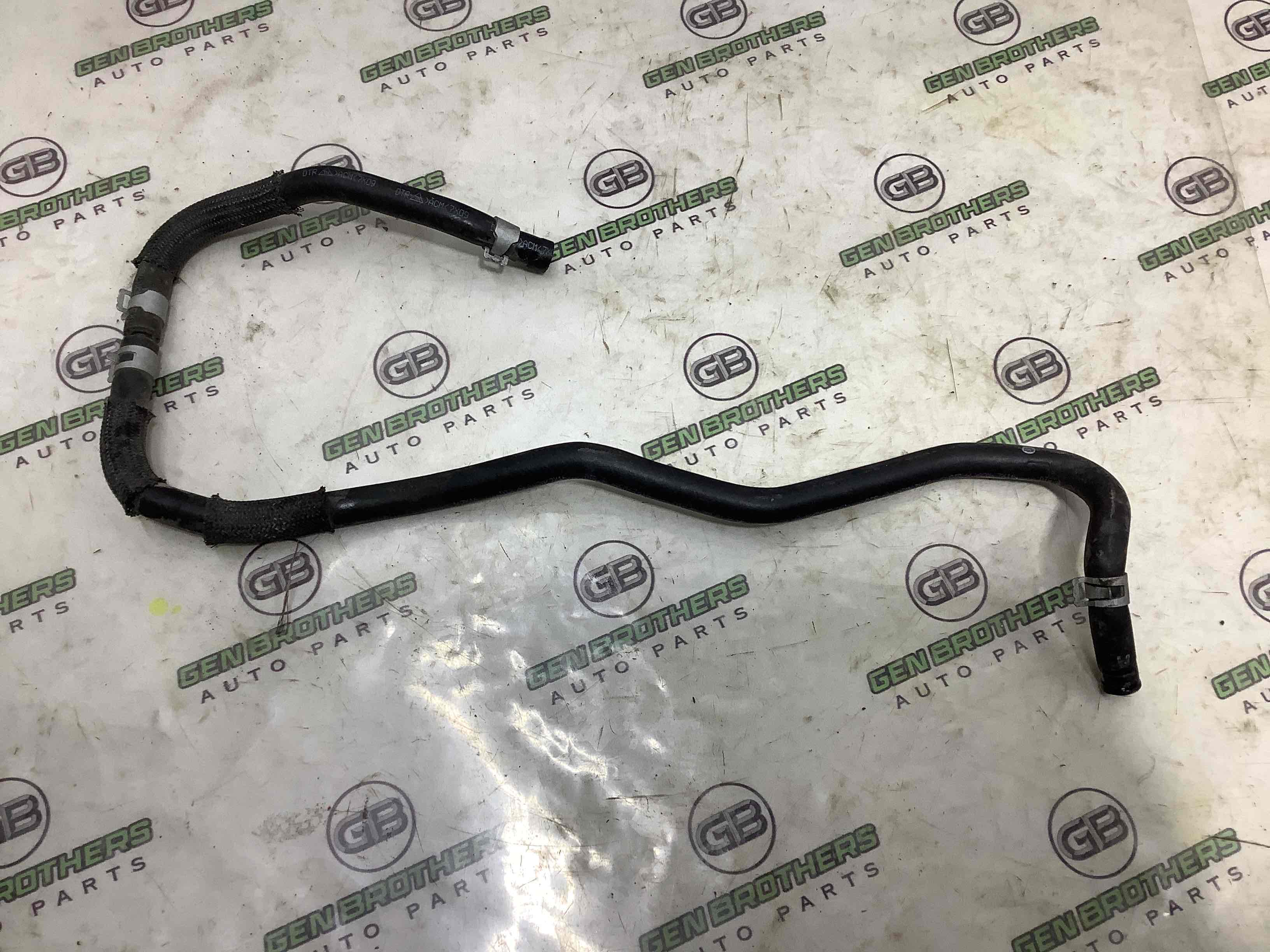 Патрубок трубопровід, шланг