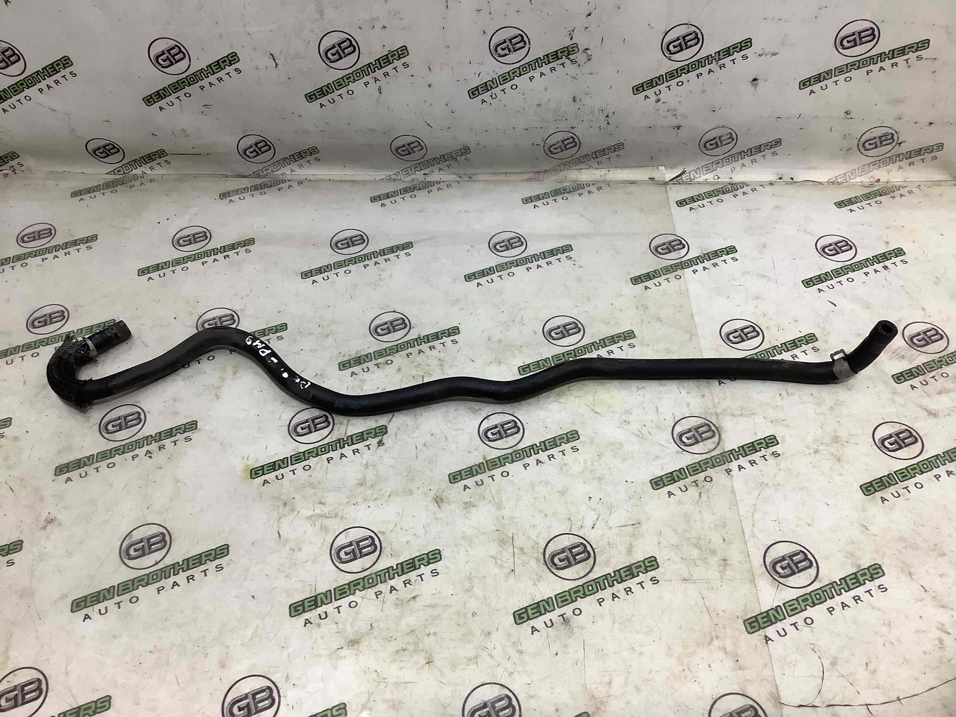 Патрубок трубопровід, шланг