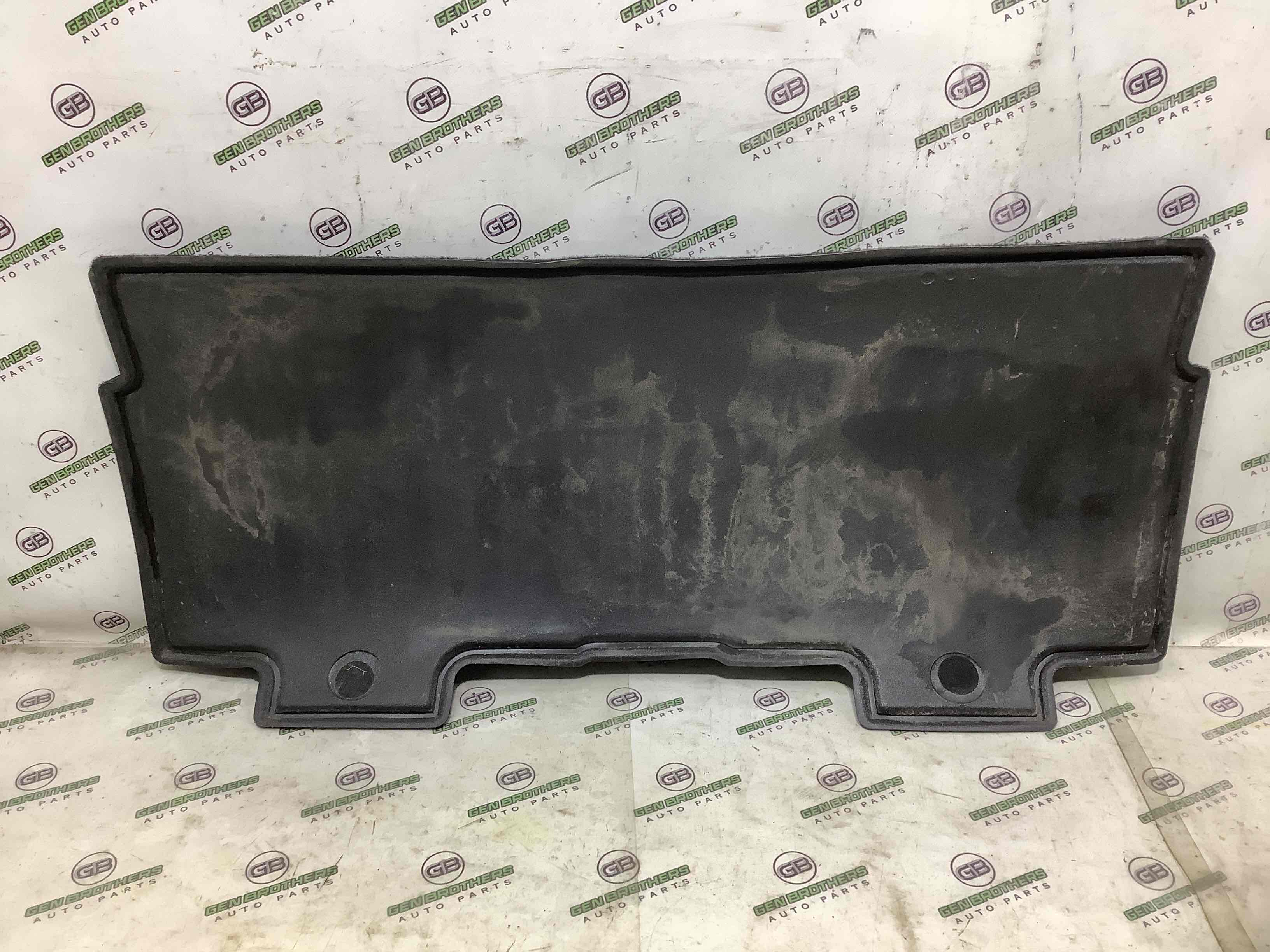 Підлогове покриття багажника, полиця багажника