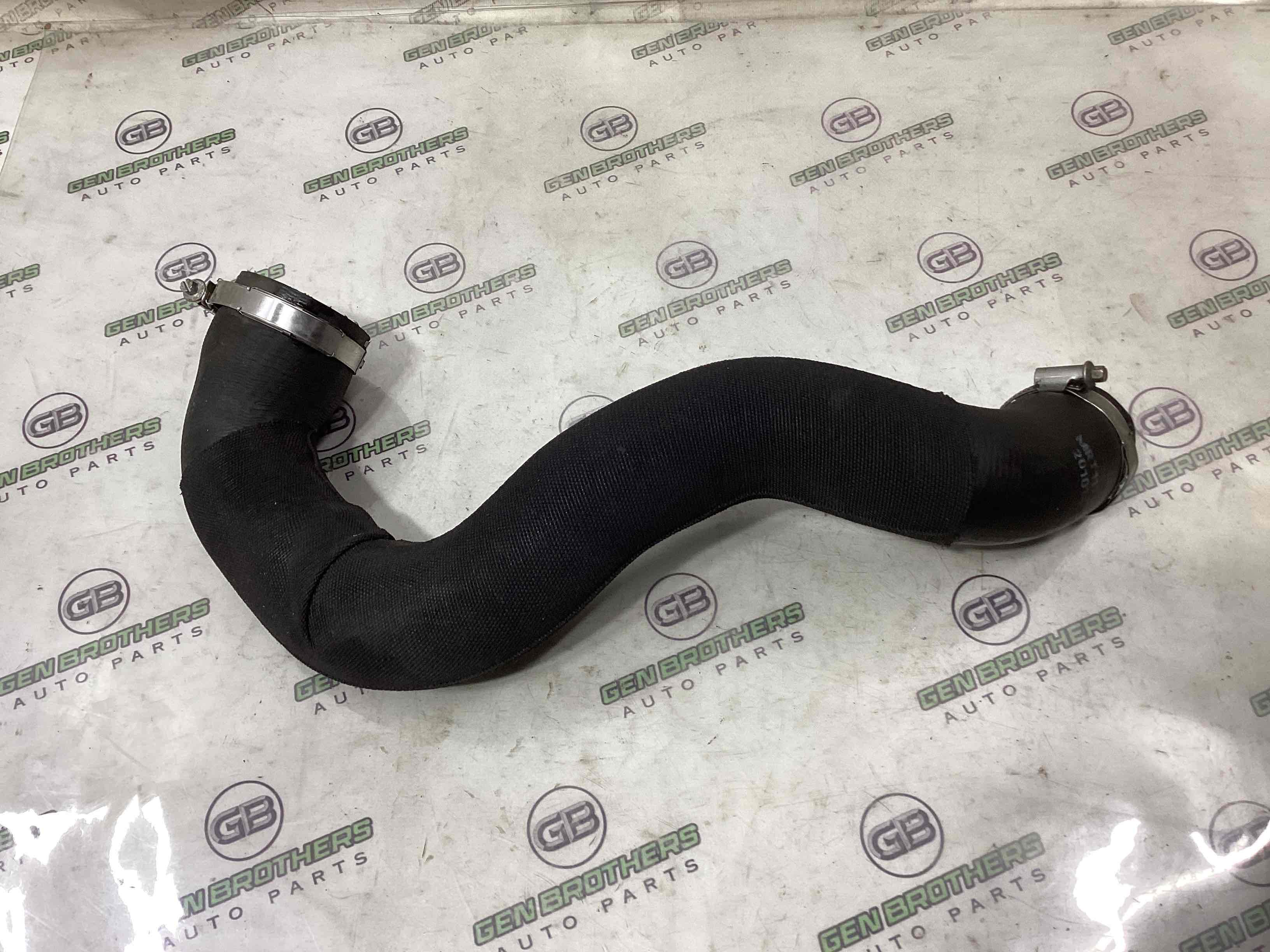 Патрубок интеркулера