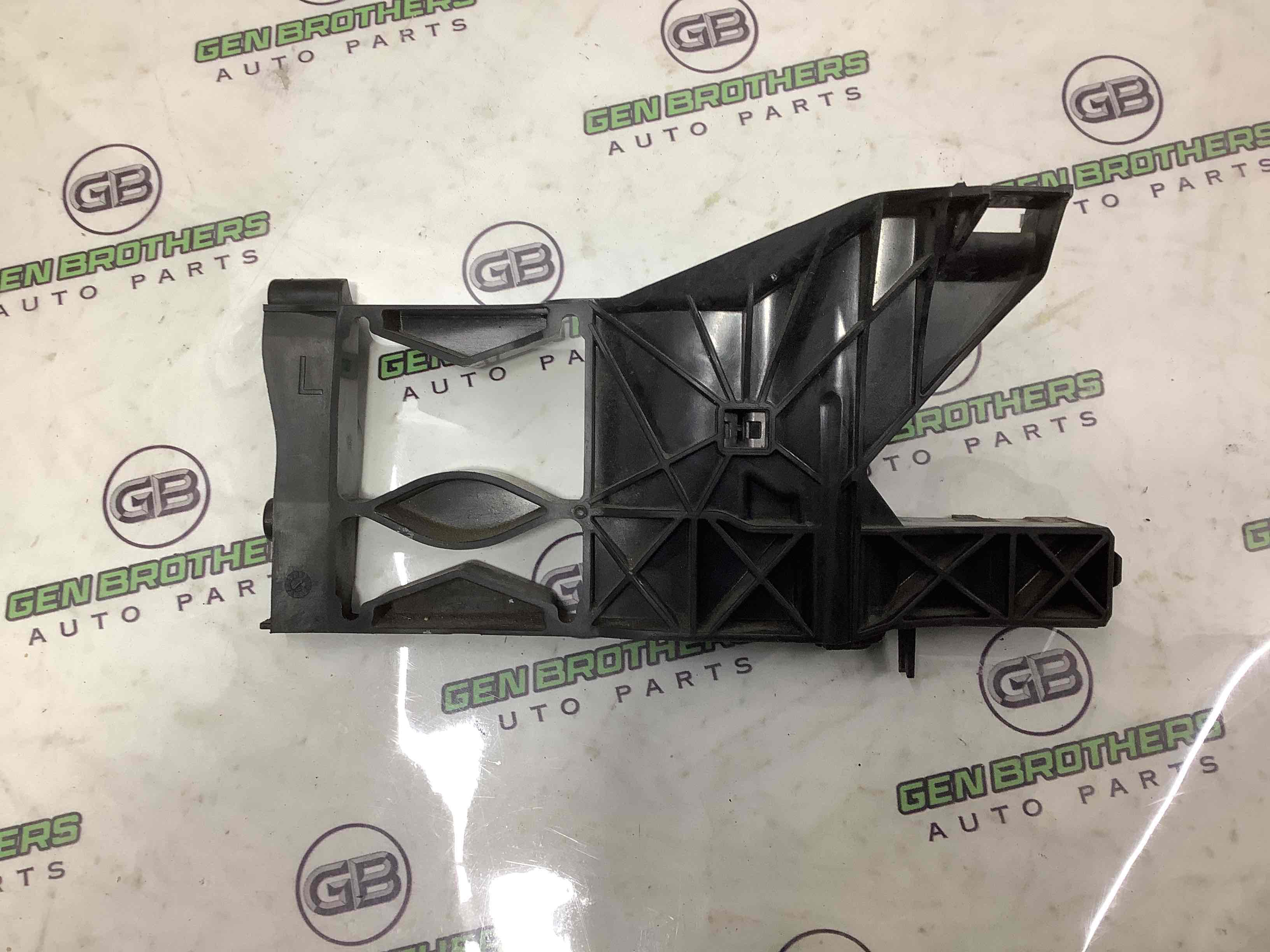 Крепление фары