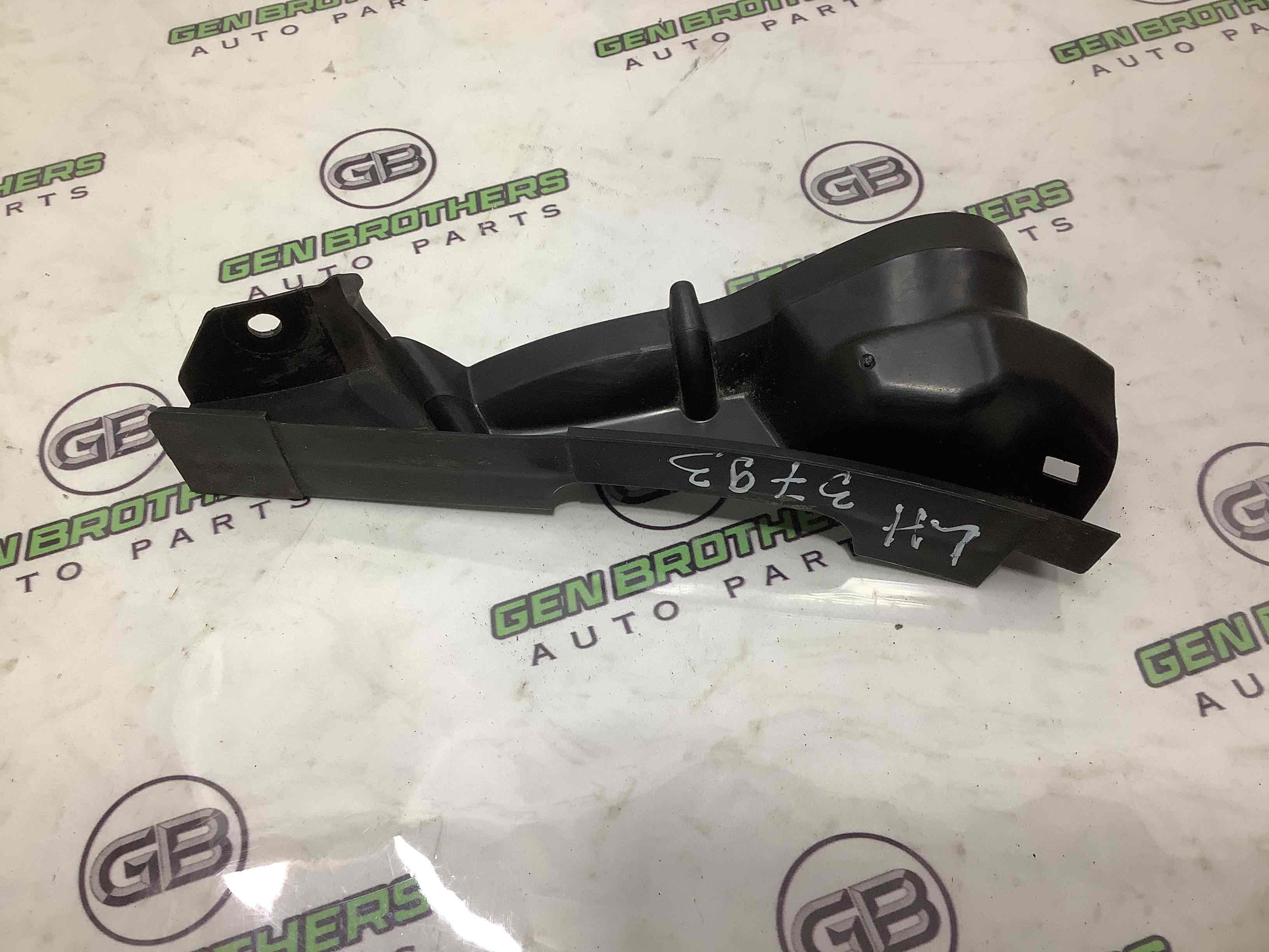 Уплотнитель капота, изолятор, шуба