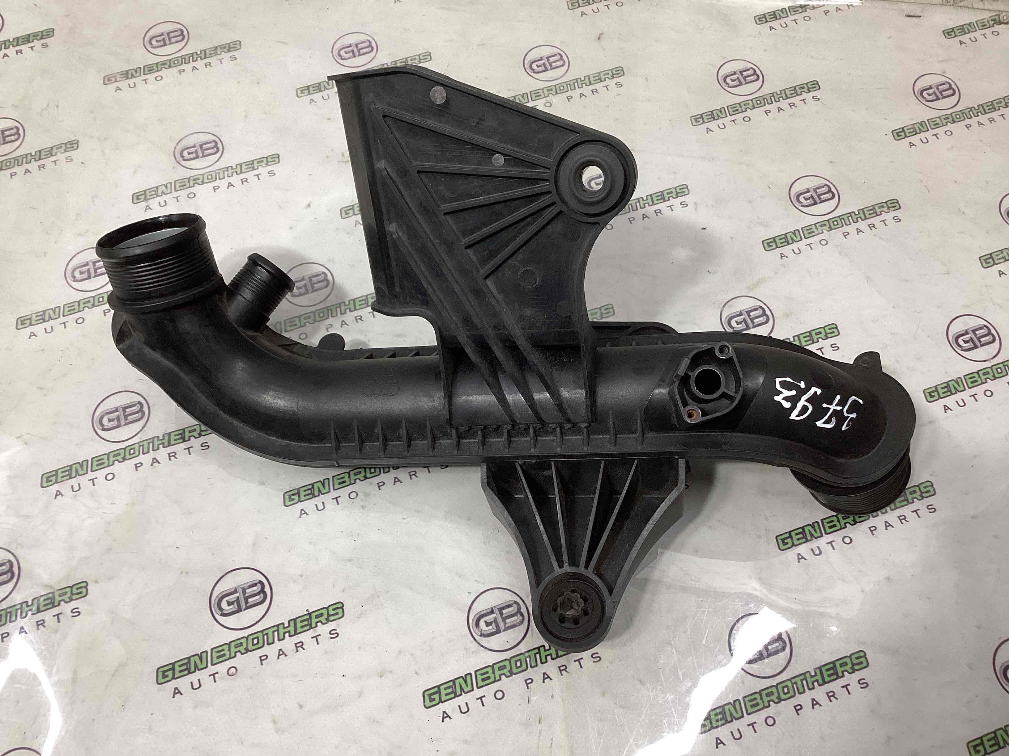 Патрубок воздушного фильтра