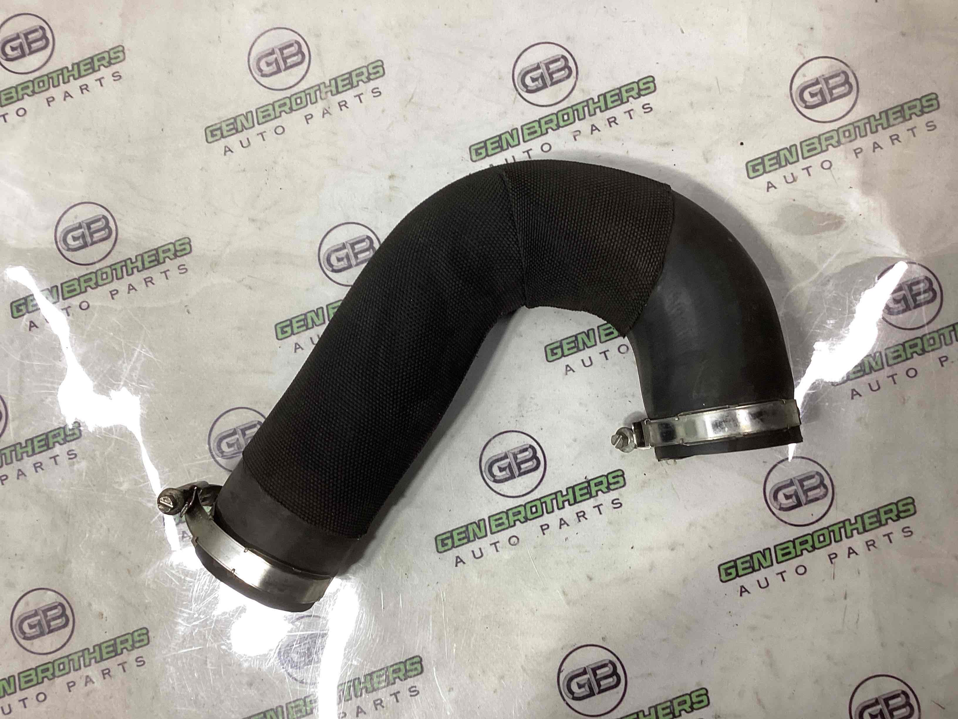 Патрубок воздушного фильтра