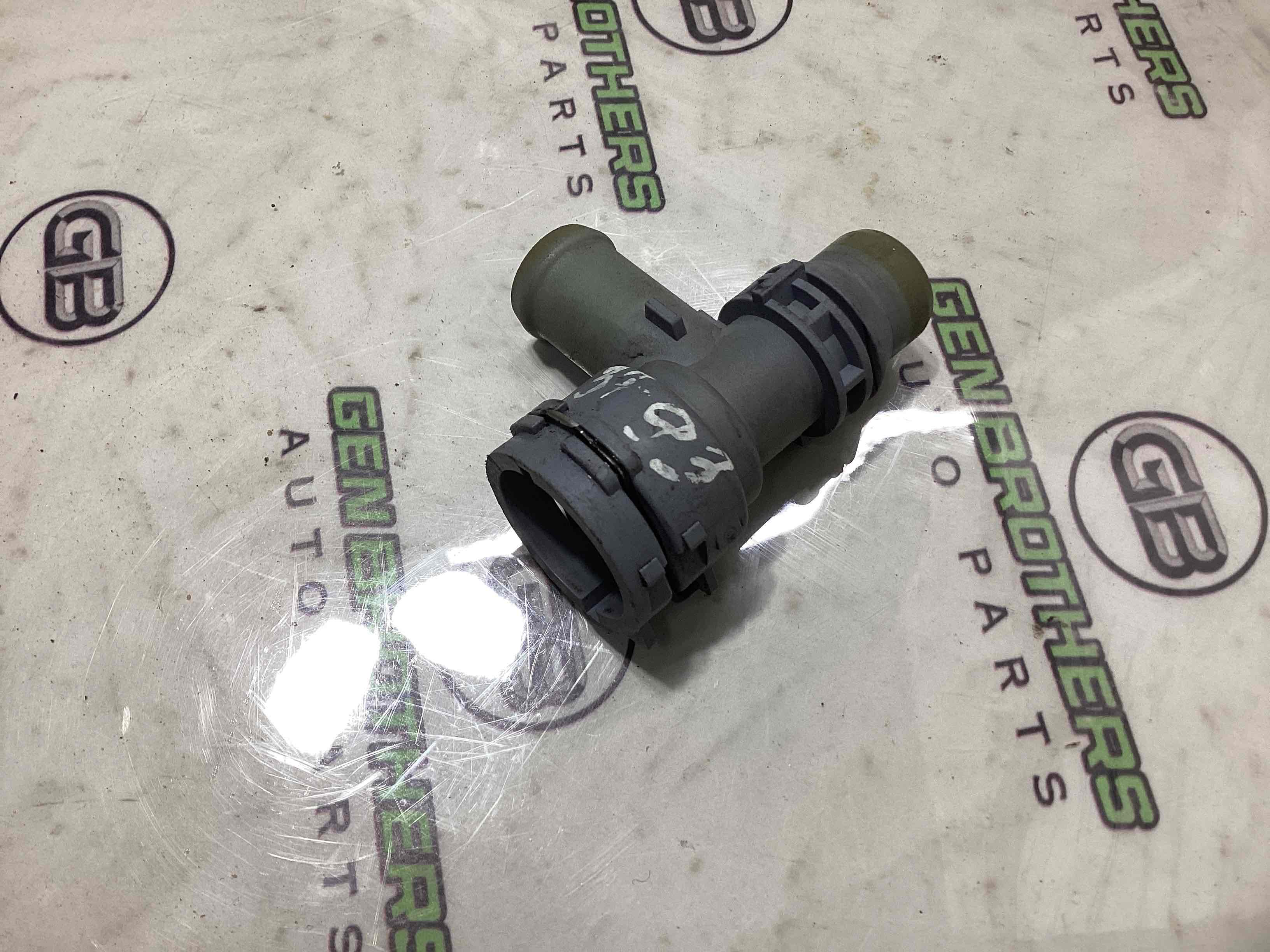 Фланец системы охлаждения