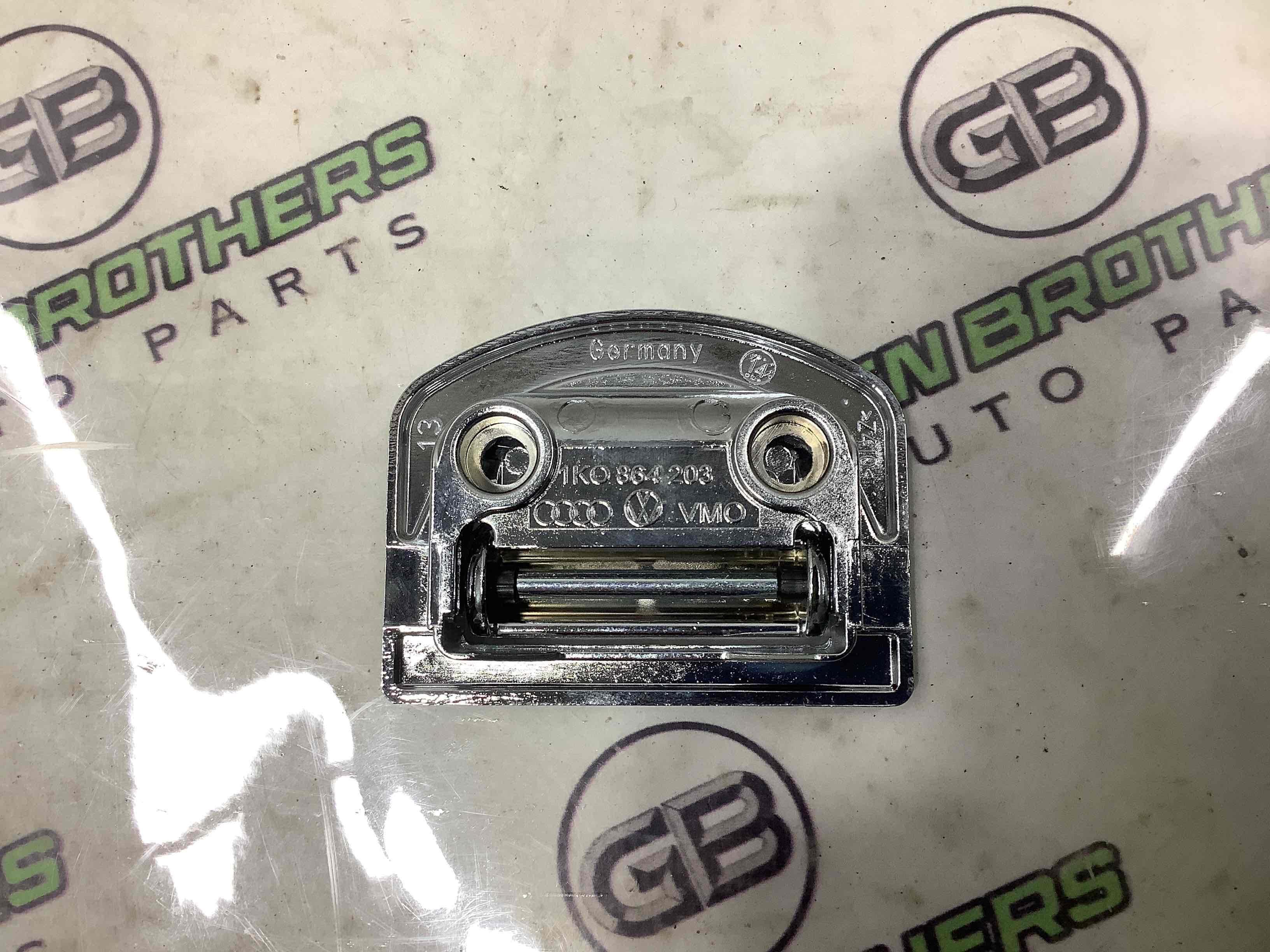 Элементы отделки багажника