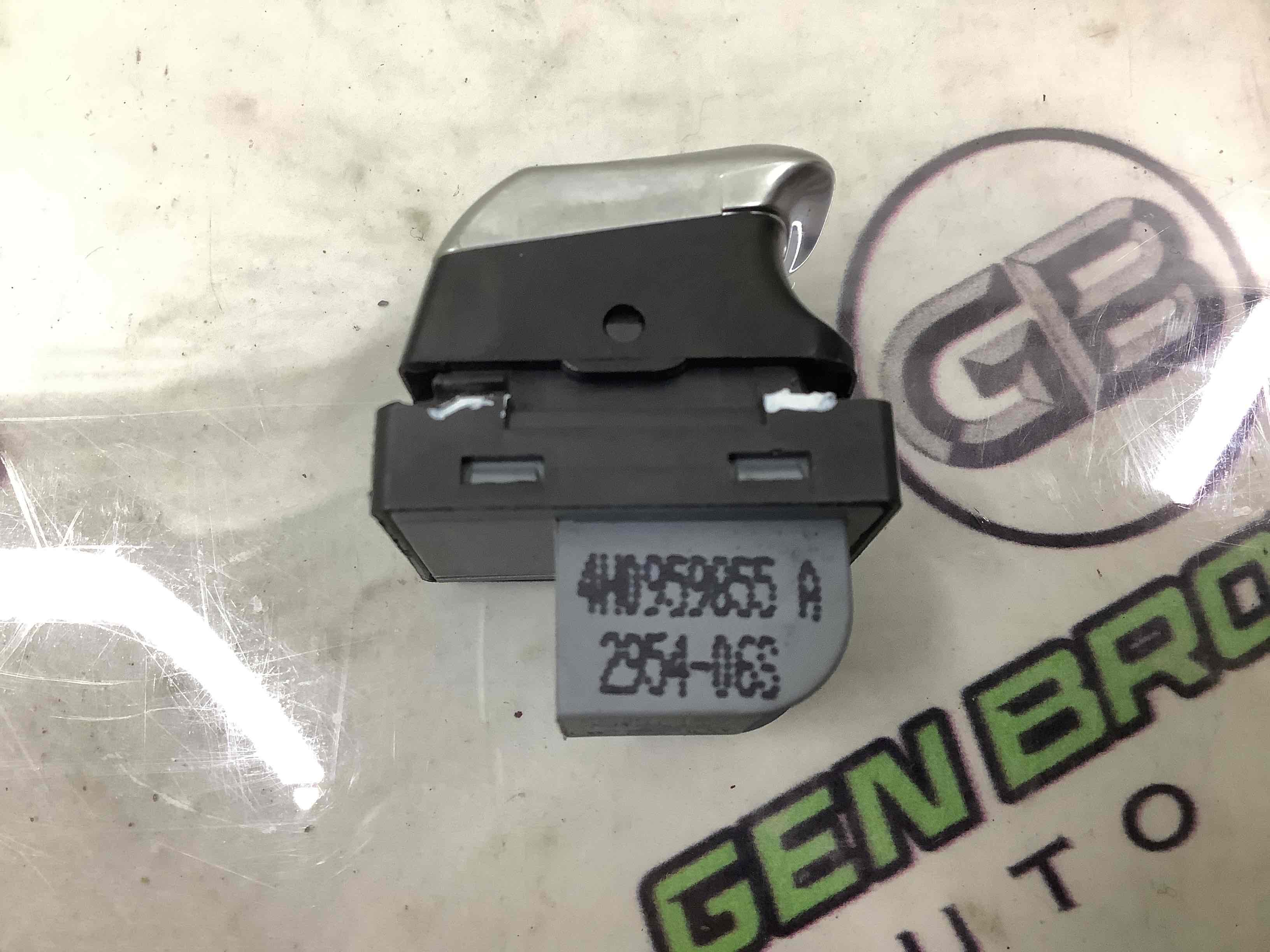 Кнопки управления стеклоподъемниками