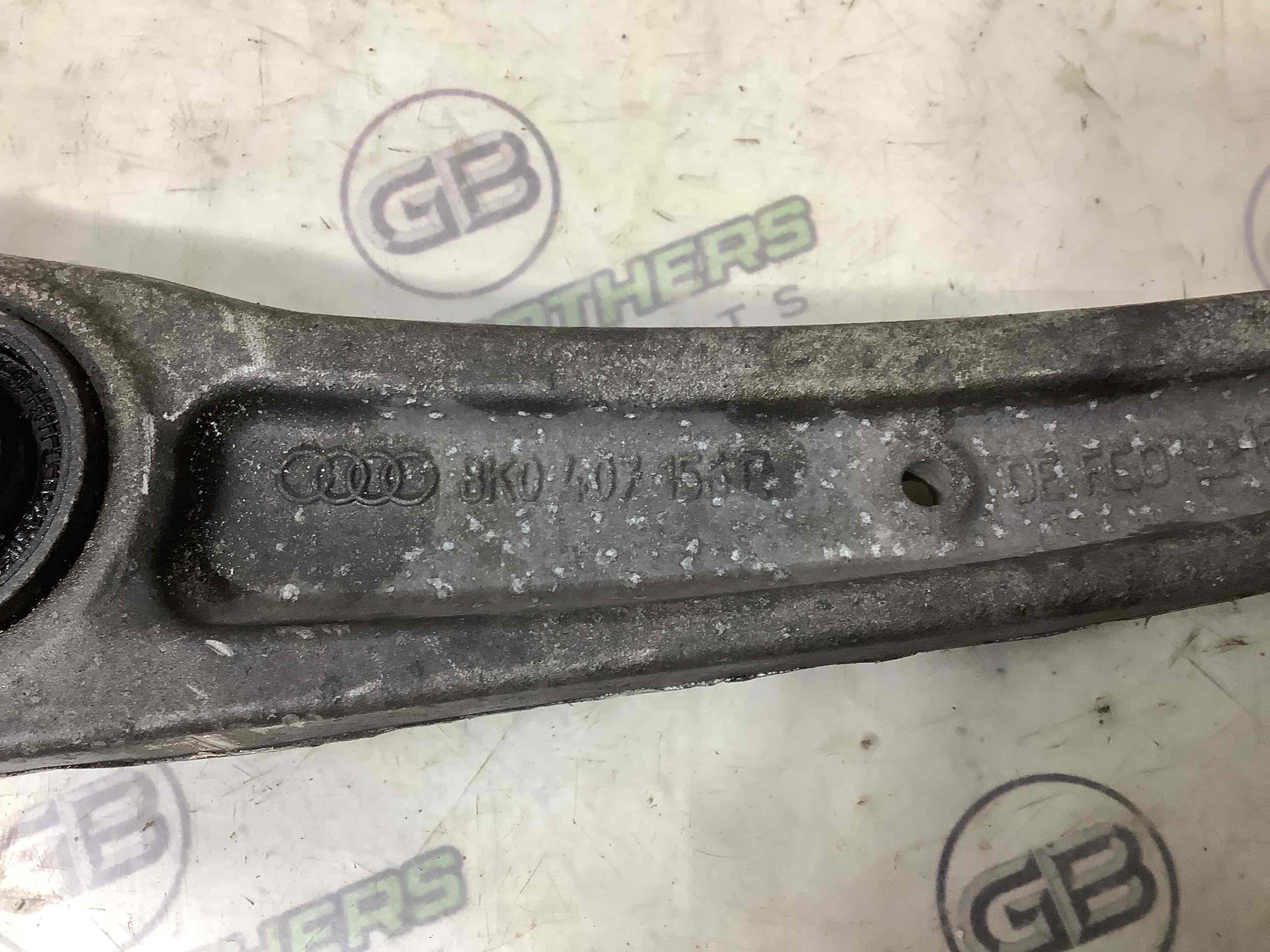 Рычаг передний правый