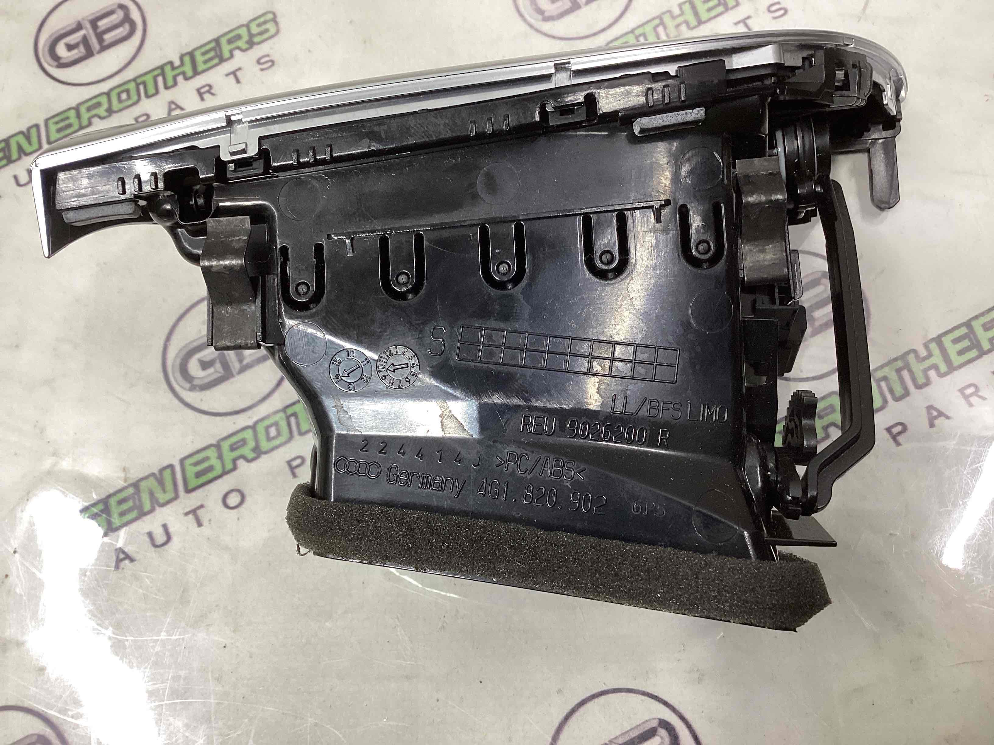 Дефлектор обдува салона