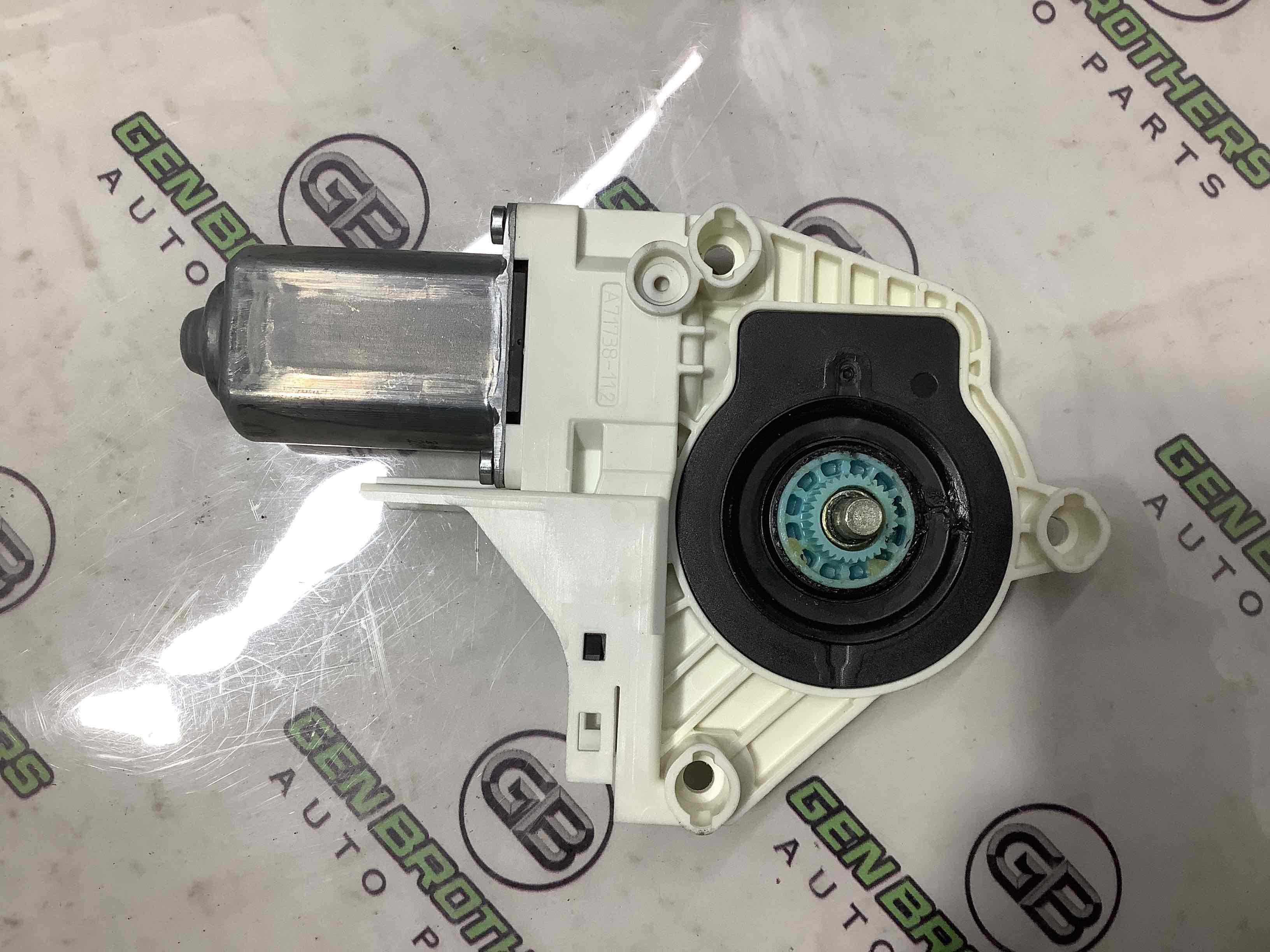 Моторчик стеклоподъемника