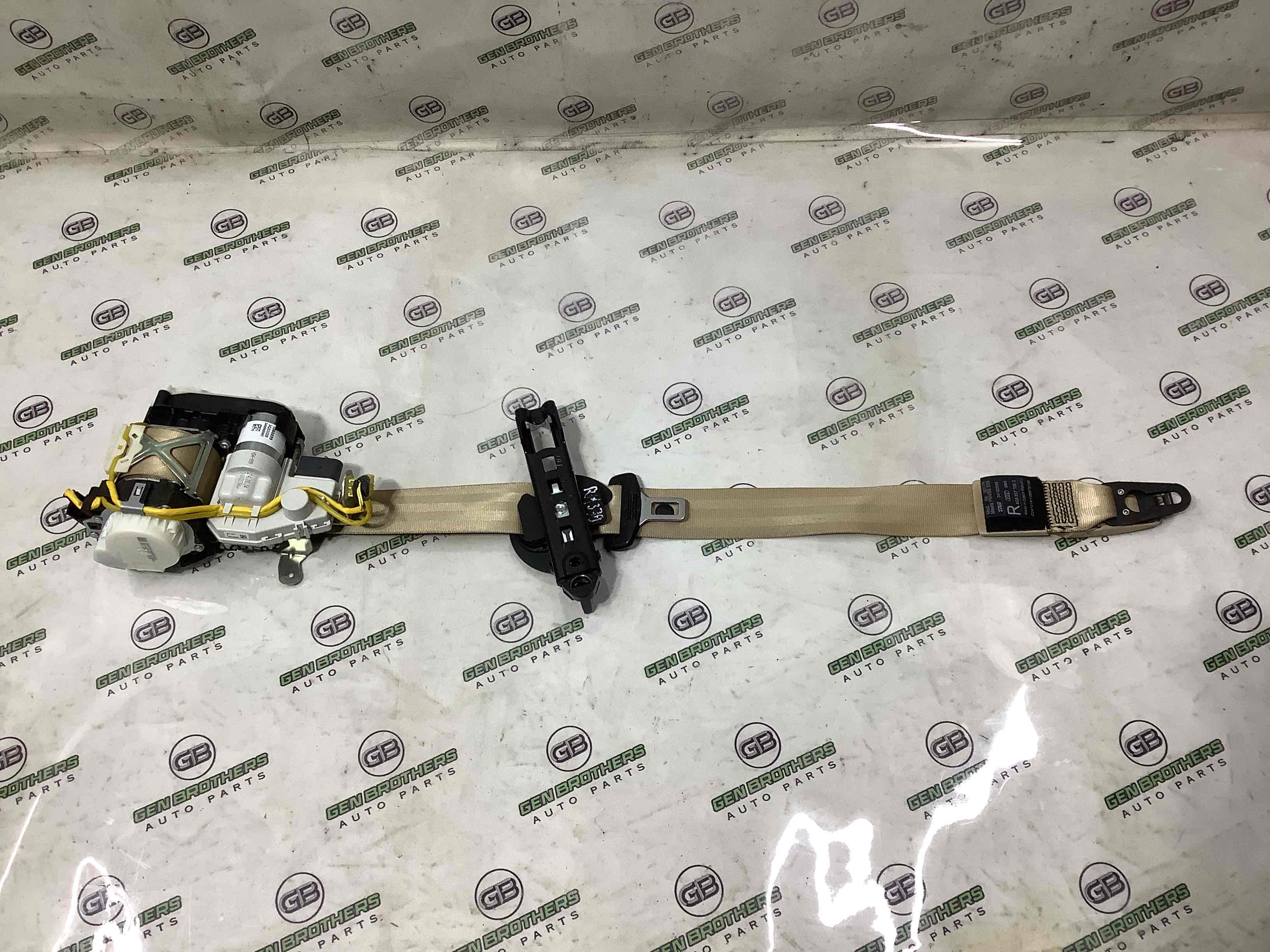 Ремень безопасности