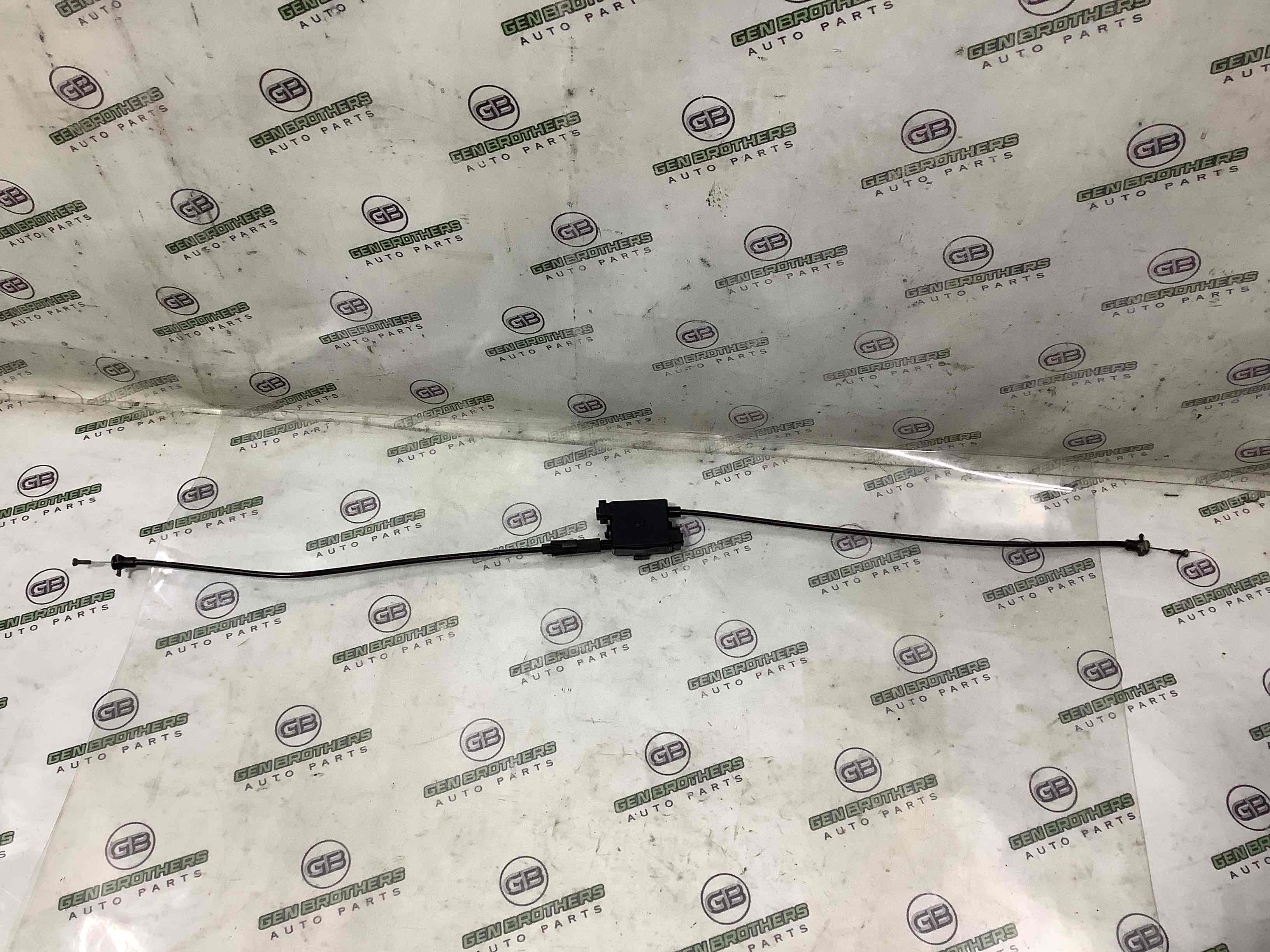 Замок капота, трос капота