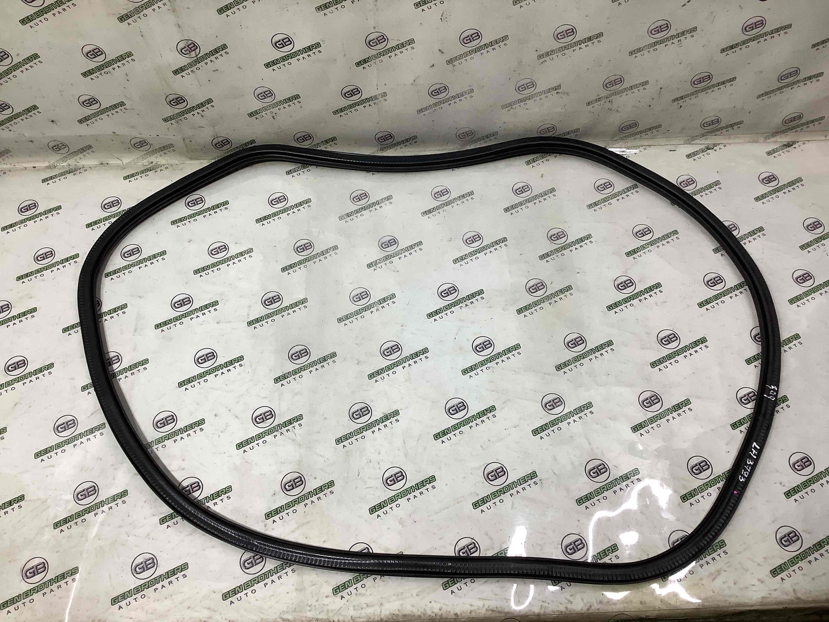 Уплотнитель стекла, двери