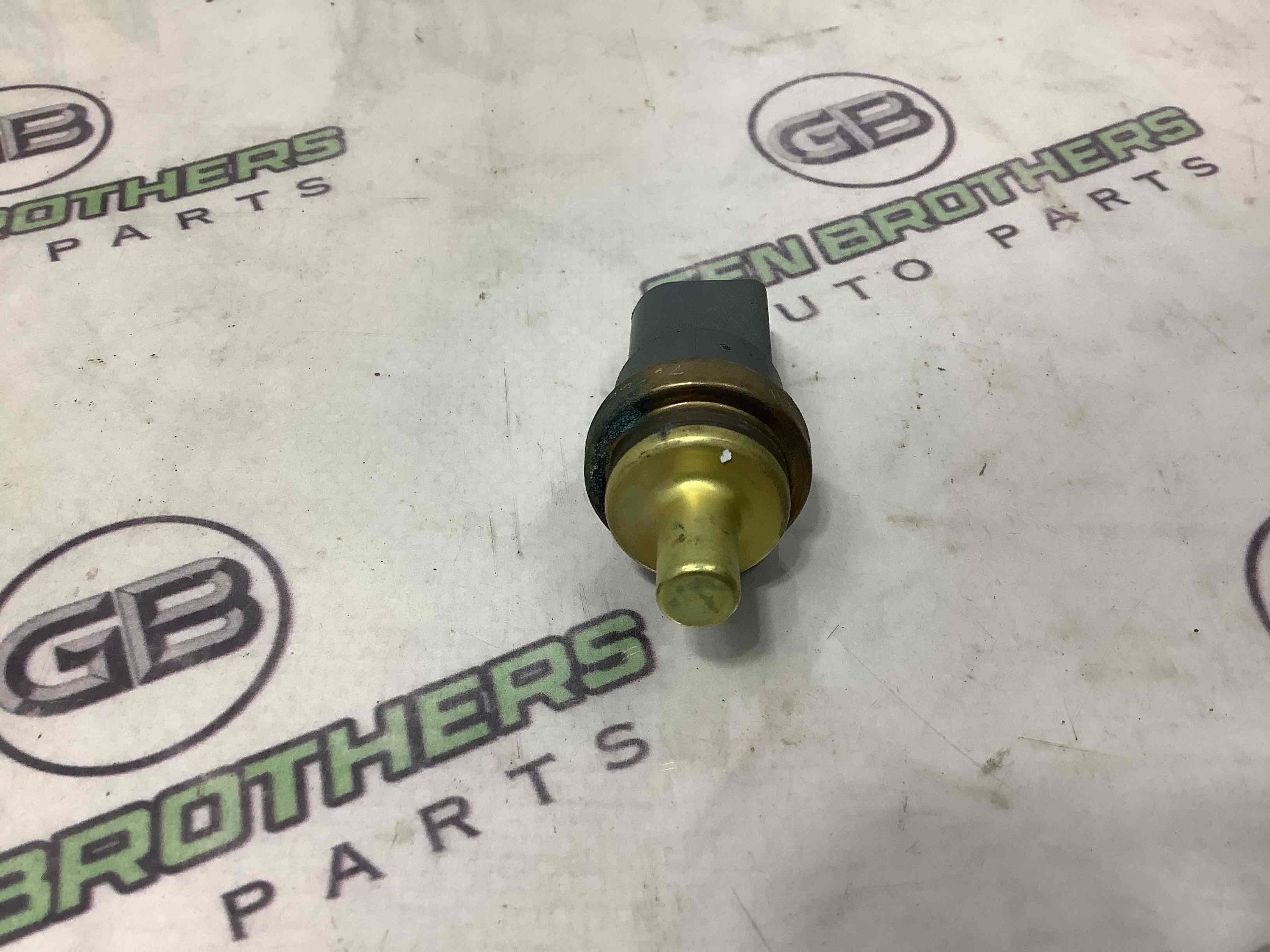 Датчик температуры охлаждающей жидкости