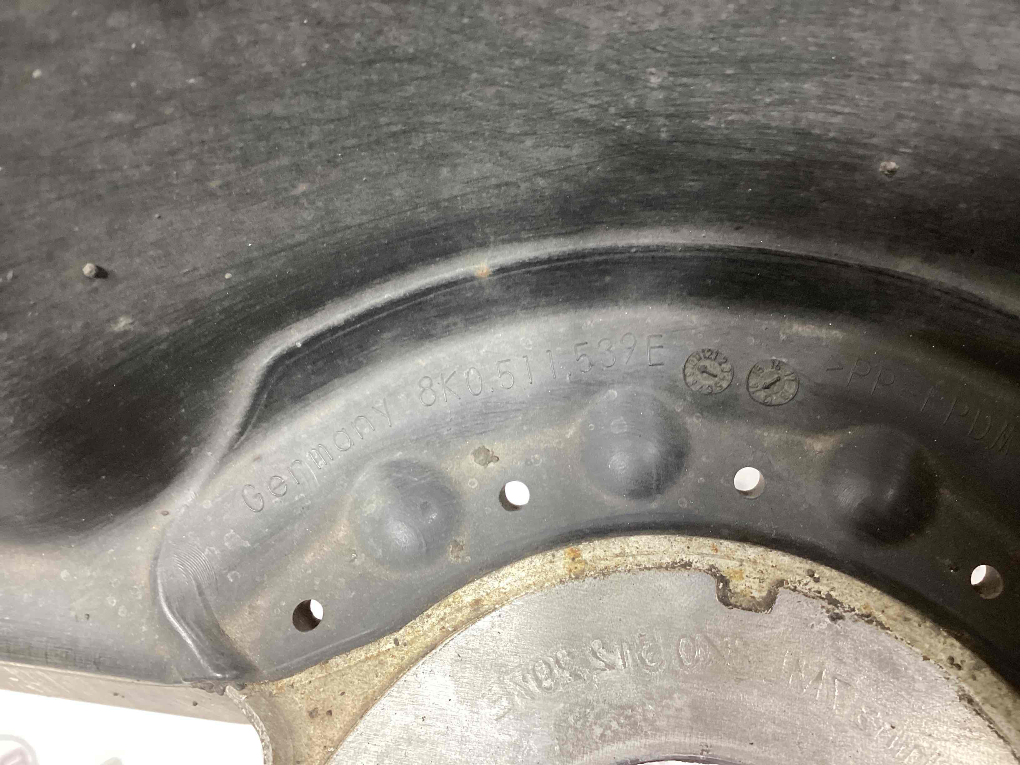 Опора заднего амортизатора